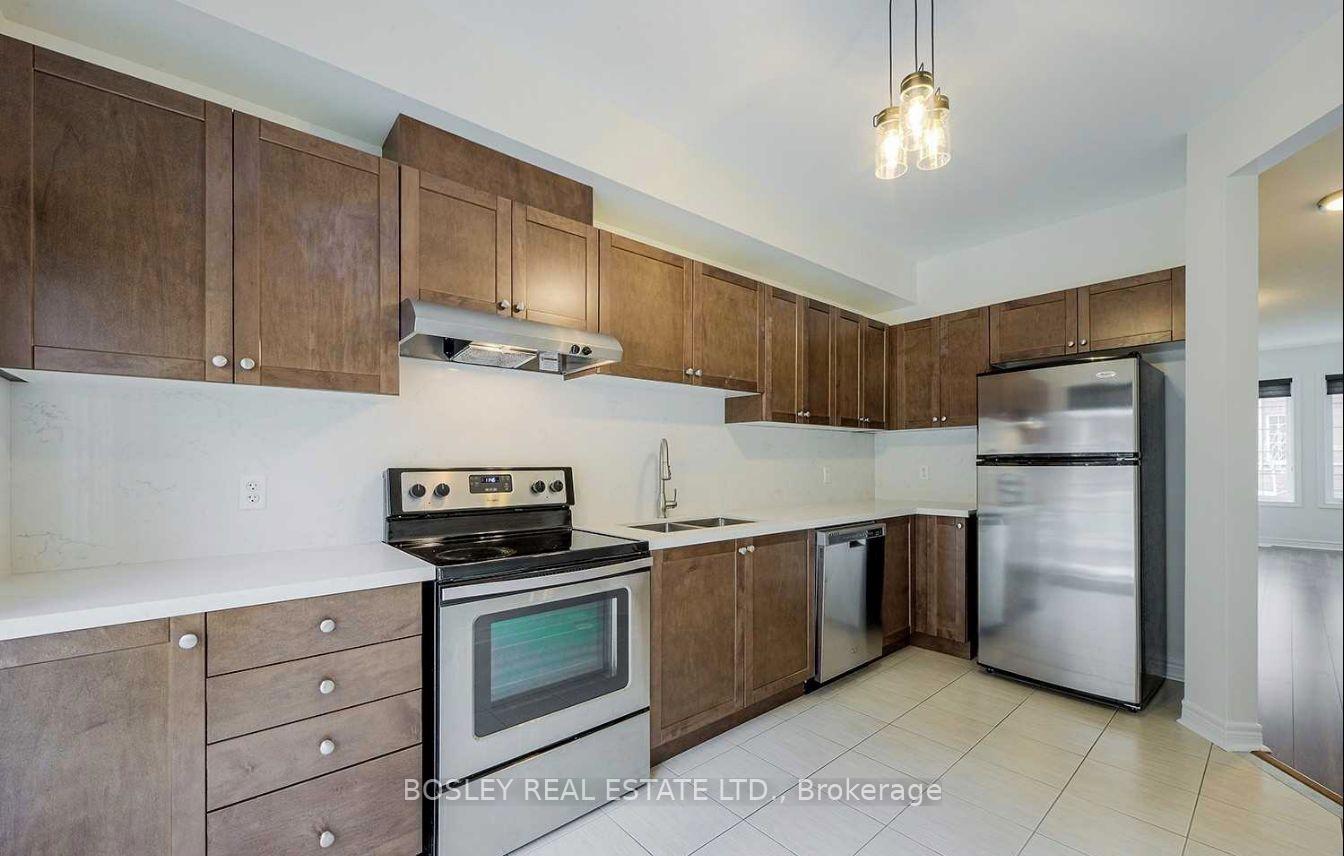 Photo 9 of 17 Carnahan Terrace, Toronto, East End-Danforth — HOMEH