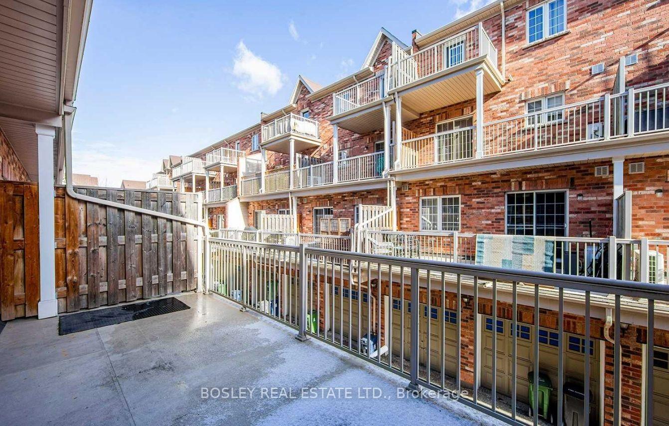Photo 13 of 17 Carnahan Terrace, Toronto, East End-Danforth — HOMEH