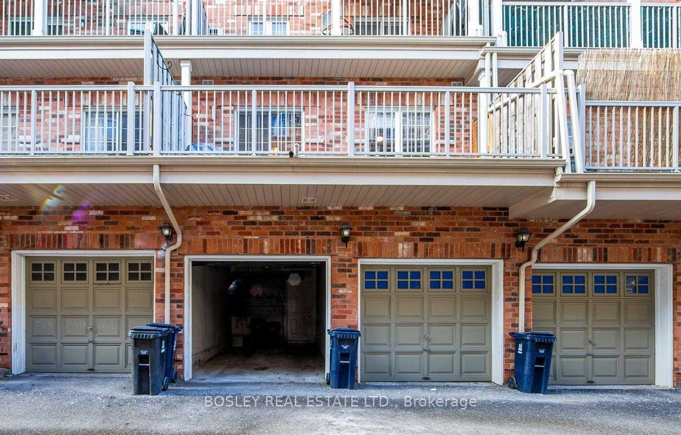 Photo 25 of 17 Carnahan Terrace, Toronto, East End-Danforth — HOMEH