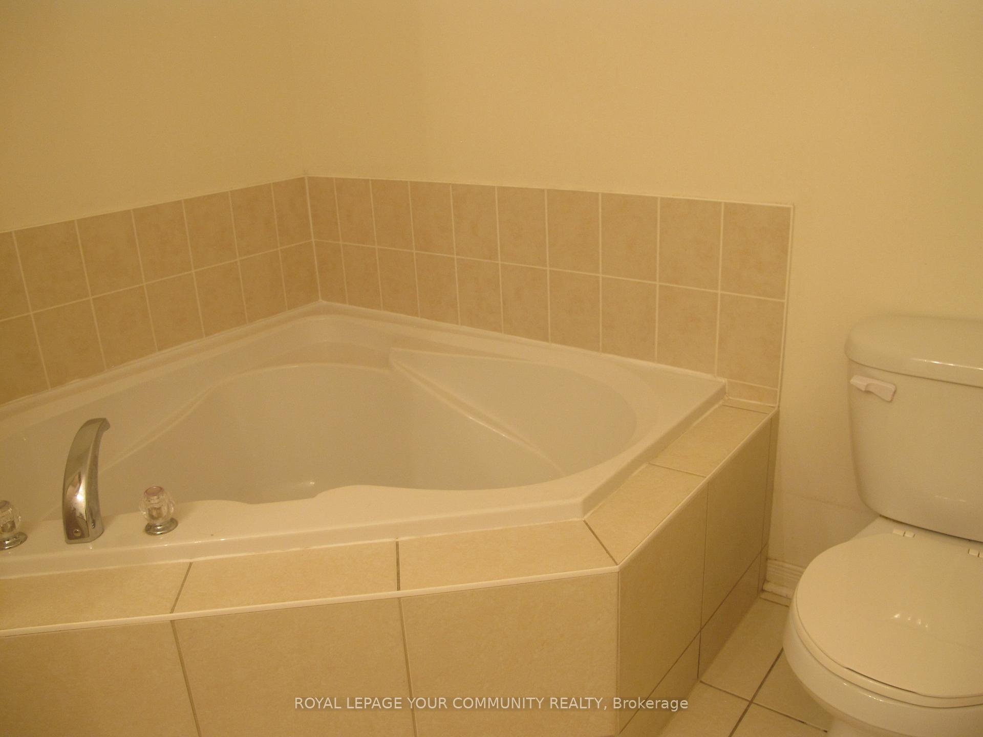 Photo 12 of 64 Sanctuary Way, Markham, Greensborough — HOMEH