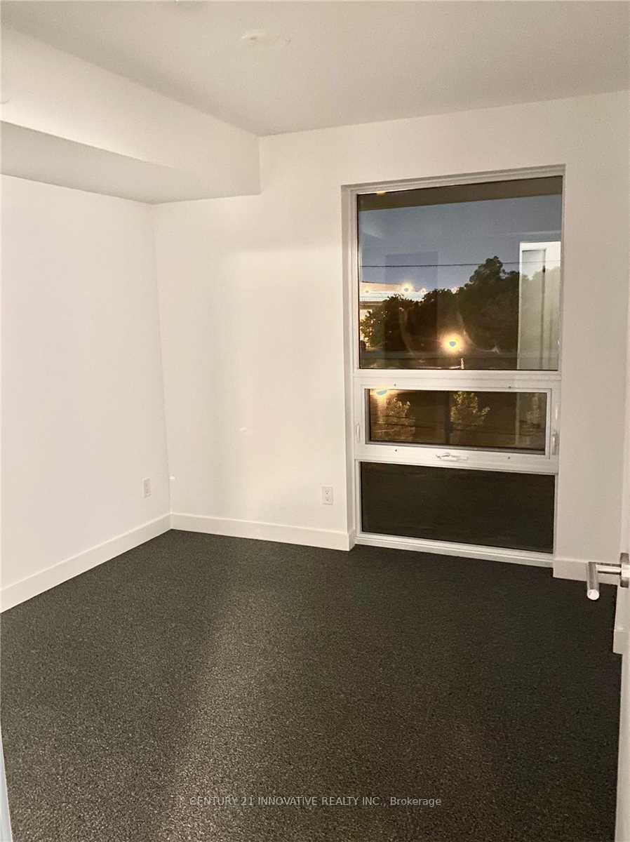 Photo 4 of Unit 409, 120 Varna Drive, Toronto, Englemount-Lawrence — HOMEH