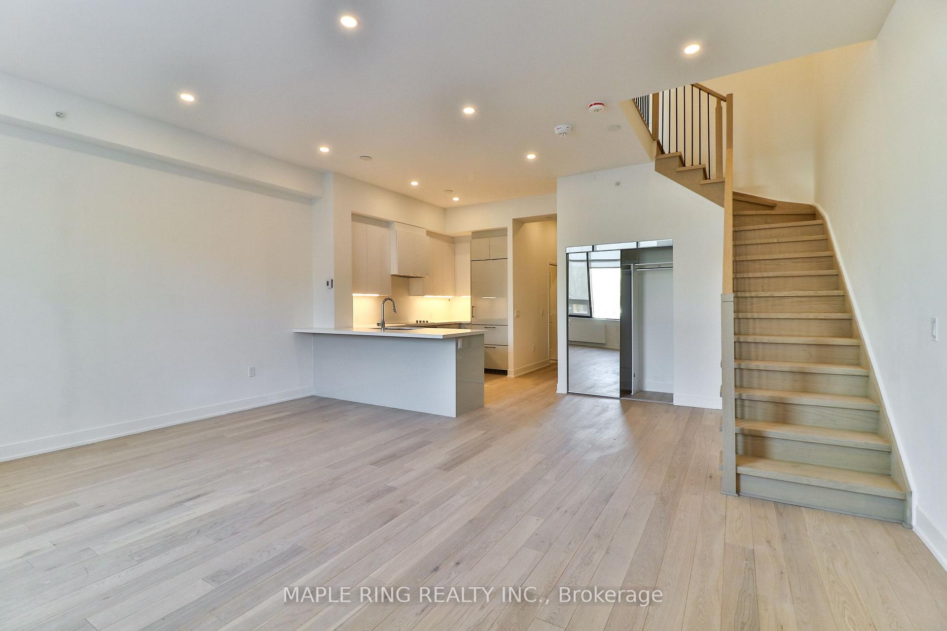 Photo 2 of Unit Th103, 2908 Highway 7 Road, Vaughan, Concord — HOMEH