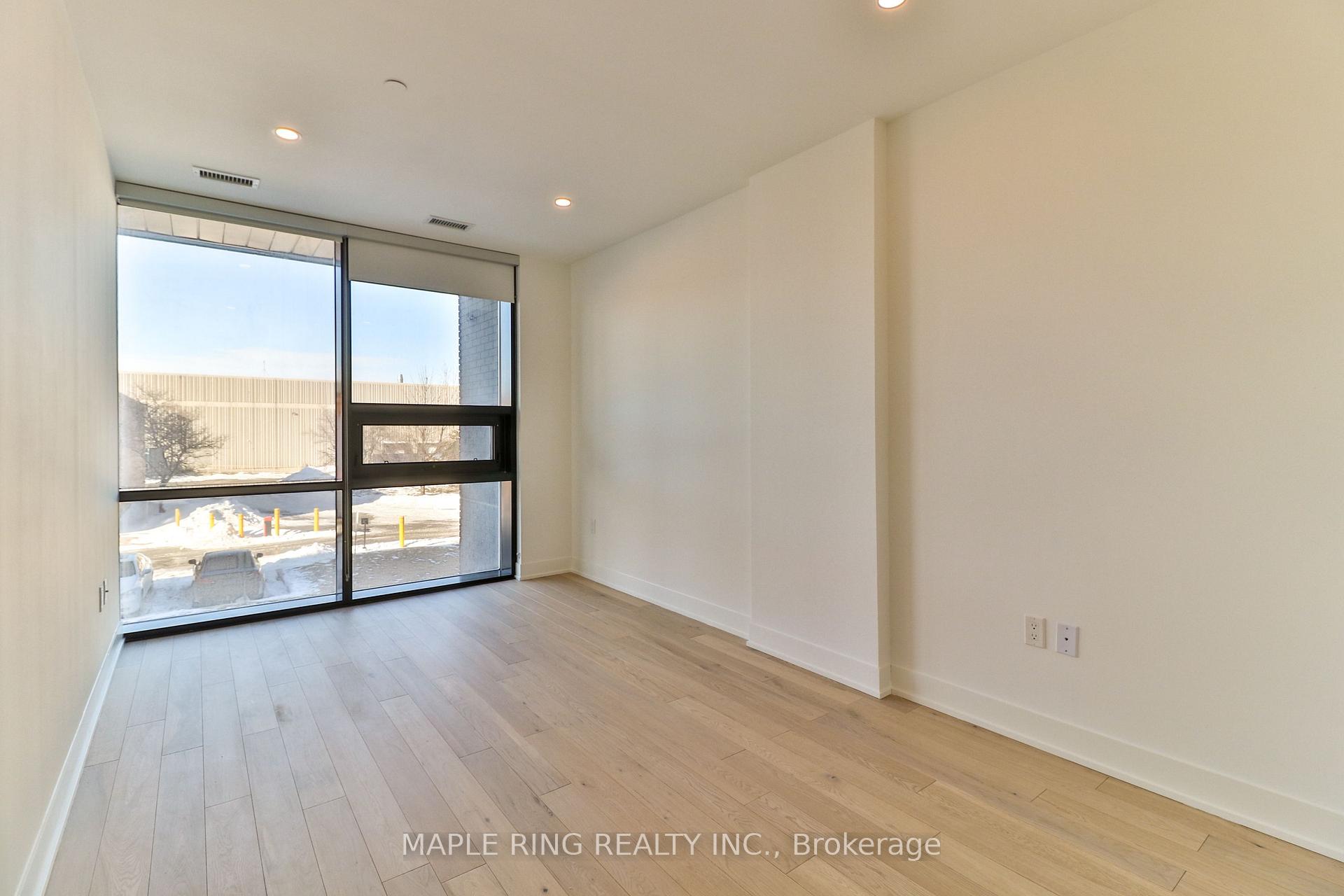 Photo 18 of Unit Th103, 2908 Highway 7 Road, Vaughan, Concord — HOMEH