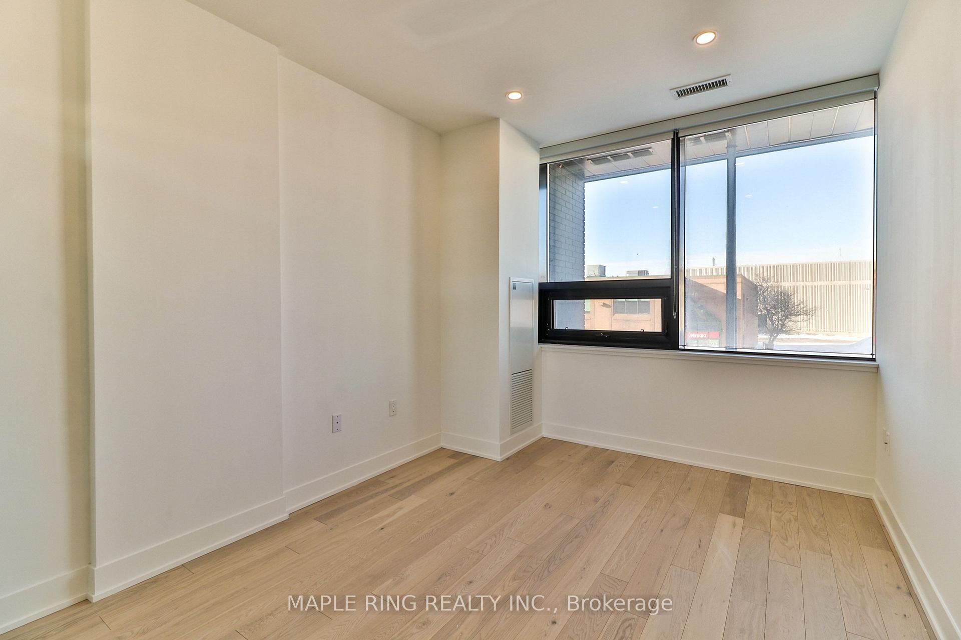 Photo 24 of Unit Th103, 2908 Highway 7 Road, Vaughan, Concord — HOMEH
