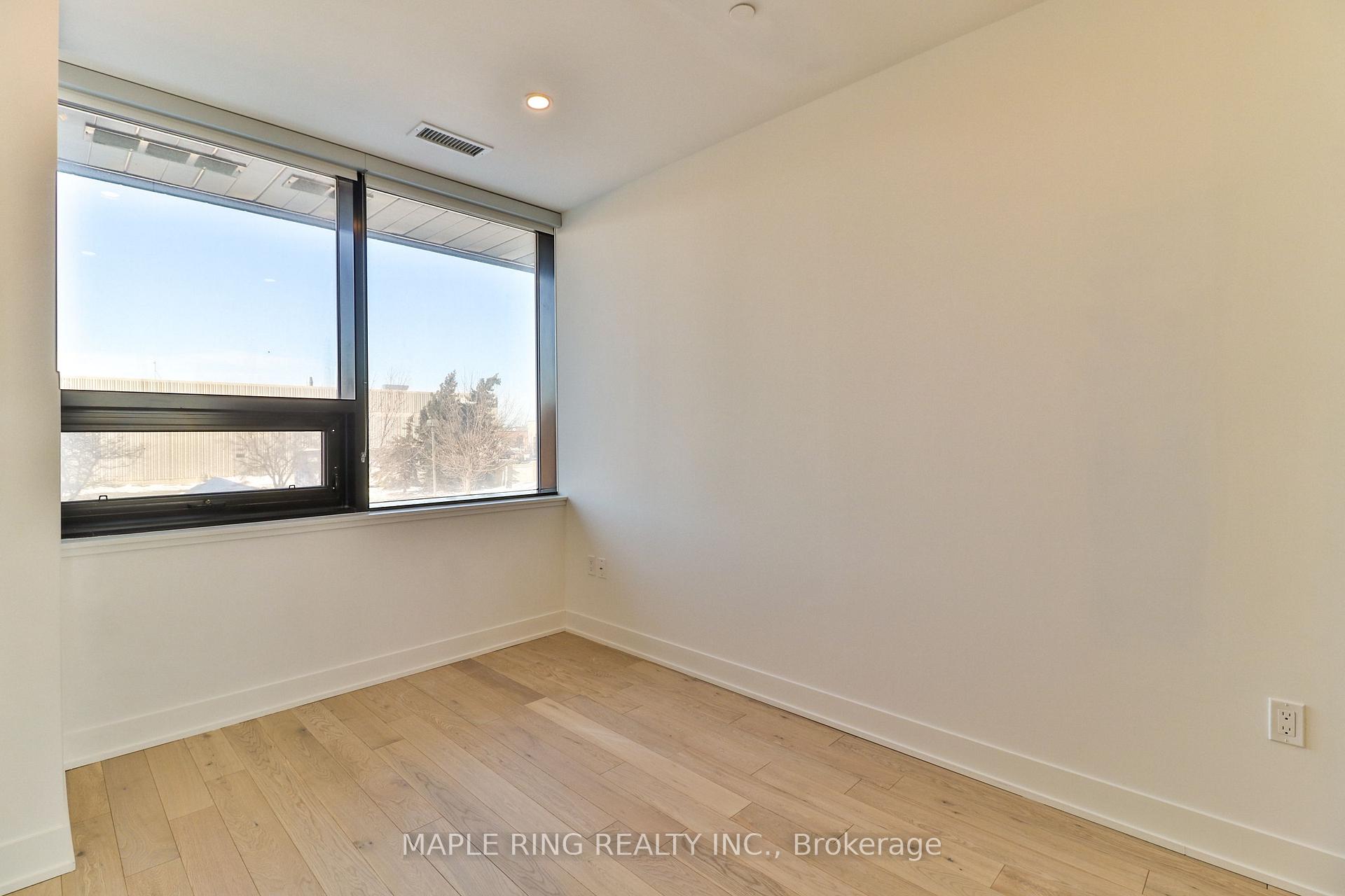 Photo 27 of Unit Th103, 2908 Highway 7 Road, Vaughan, Concord — HOMEH