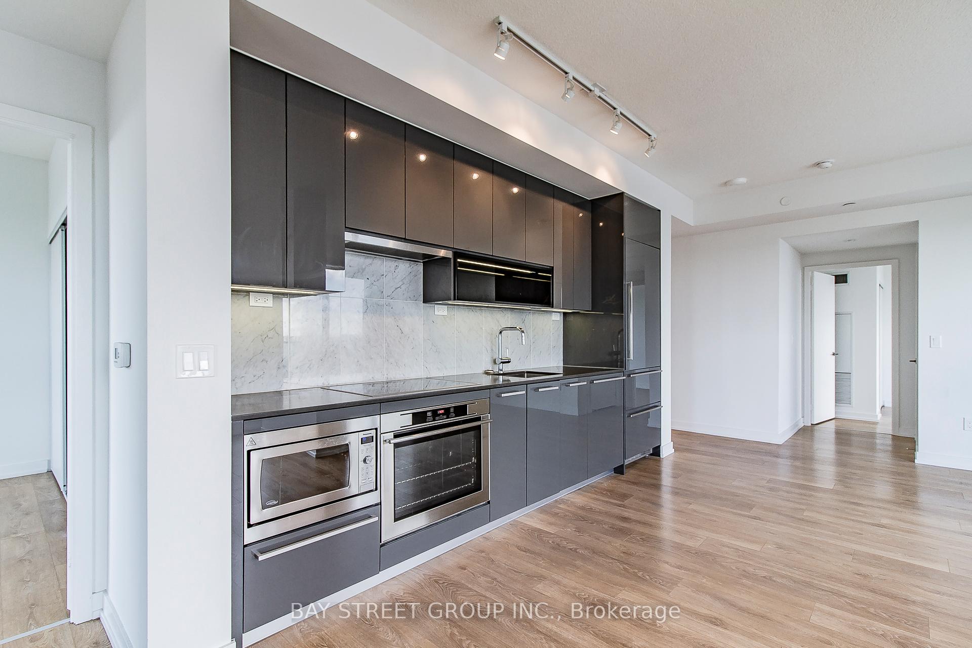Photo 2 of Unit 2802, 117 Mcmahon Drive, North York, Bayview Village — HOMEH