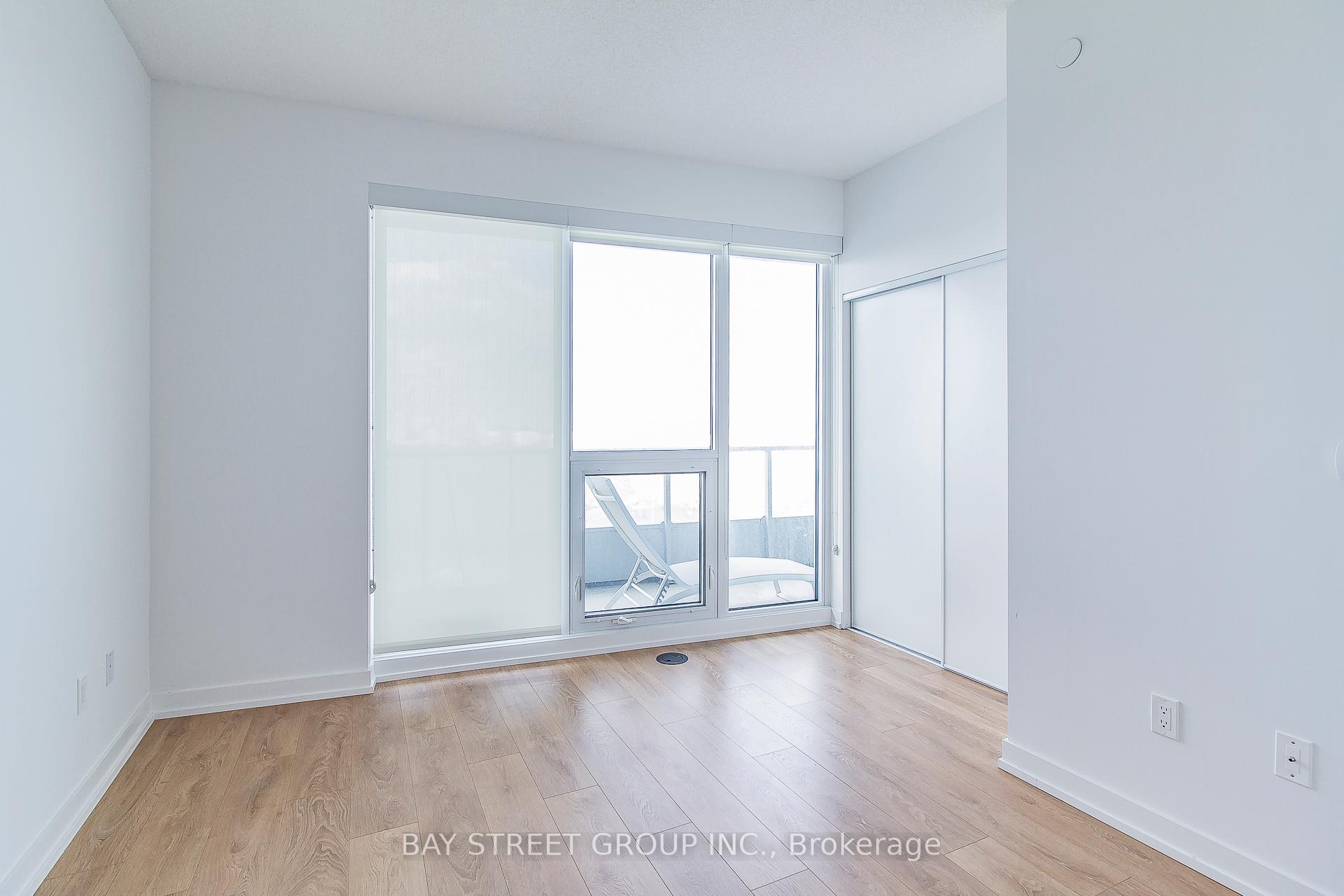 Photo 6 of Unit 2802, 117 Mcmahon Drive, North York, Bayview Village — HOMEH