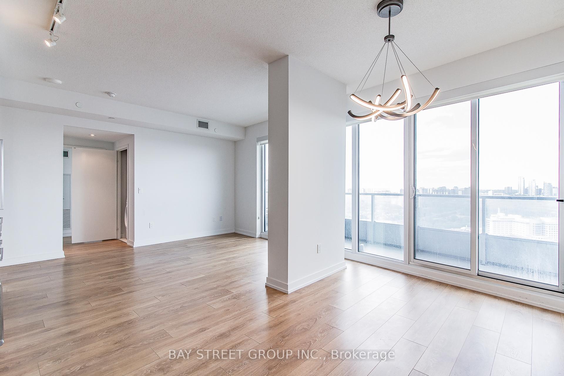 Photo 9 of Unit 2802, 117 Mcmahon Drive, North York, Bayview Village — HOMEH