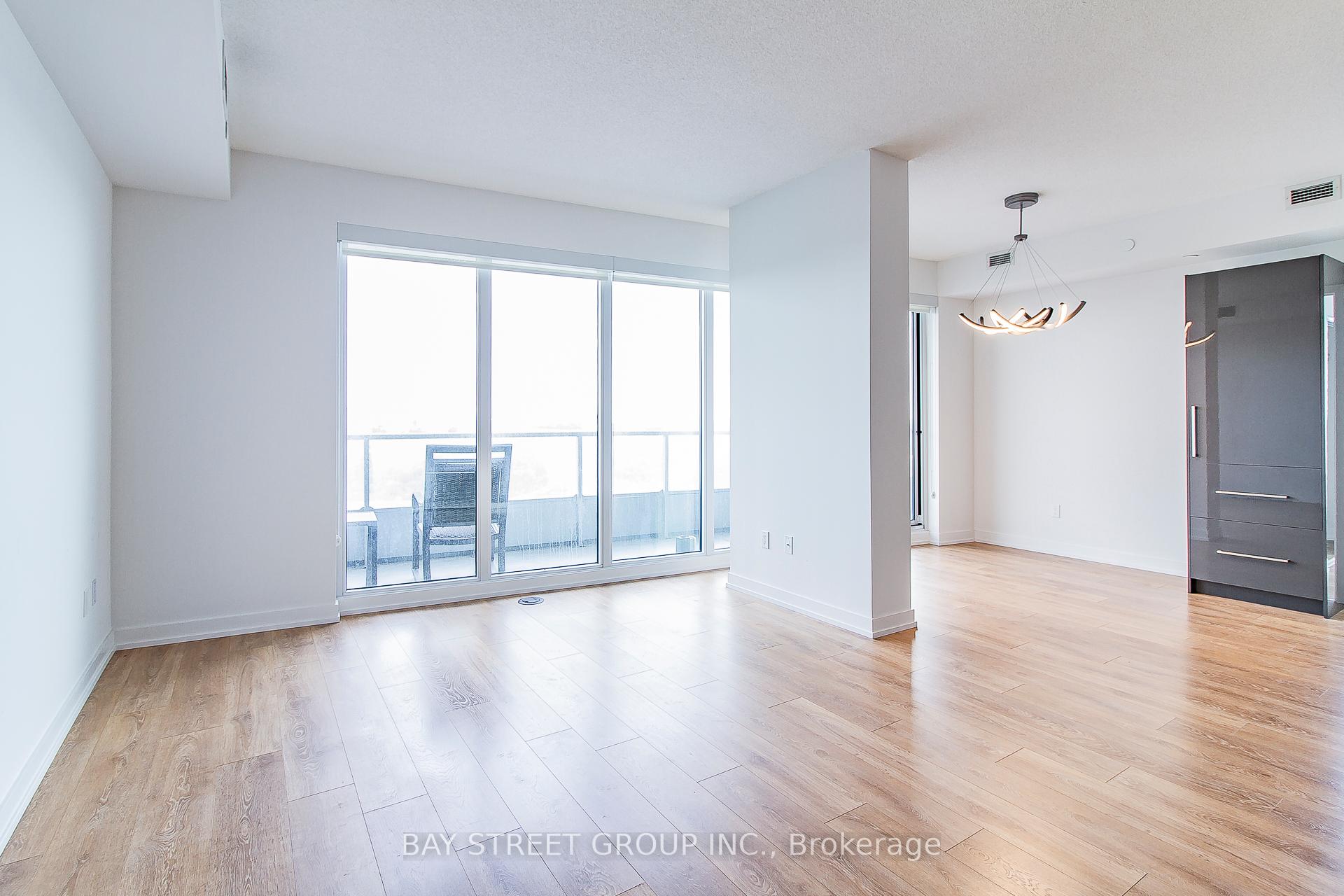 Photo 10 of Unit 2802, 117 Mcmahon Drive, North York, Bayview Village — HOMEH