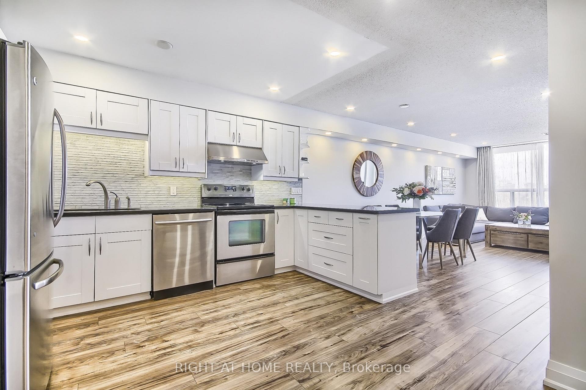 Photo 12 of Unit Ph7, 955 O'connor Drive E, Toronto, O'Connor-Parkview — HOMEH