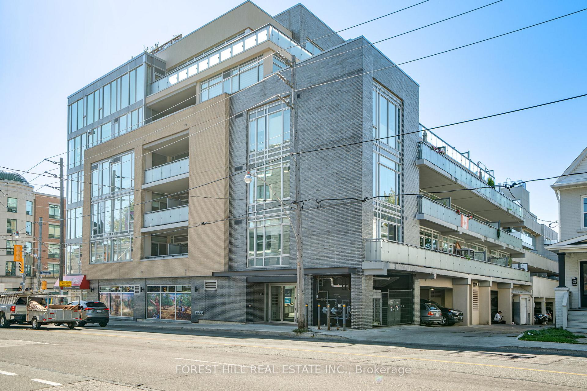 Front of Unit 402, 200 Woodbine Avenue