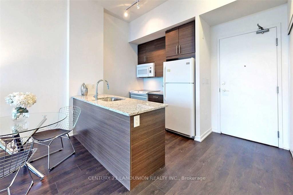 Photo 3 of Unit 3407, 70 Forest Manor Road, North York, Henry Farm — HOMEH
