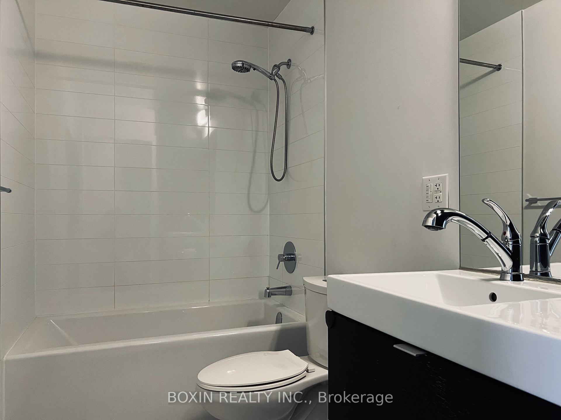 Photo 8 of Unit 1510, 62 Forest Manor Road, North York, Henry Farm — HOMEH