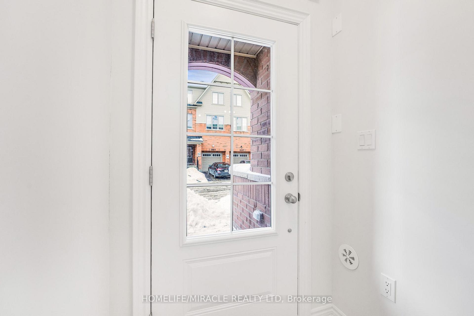 Photo 2 of 2670 Magdalen Path, Oshawa, Windfields — HOMEH