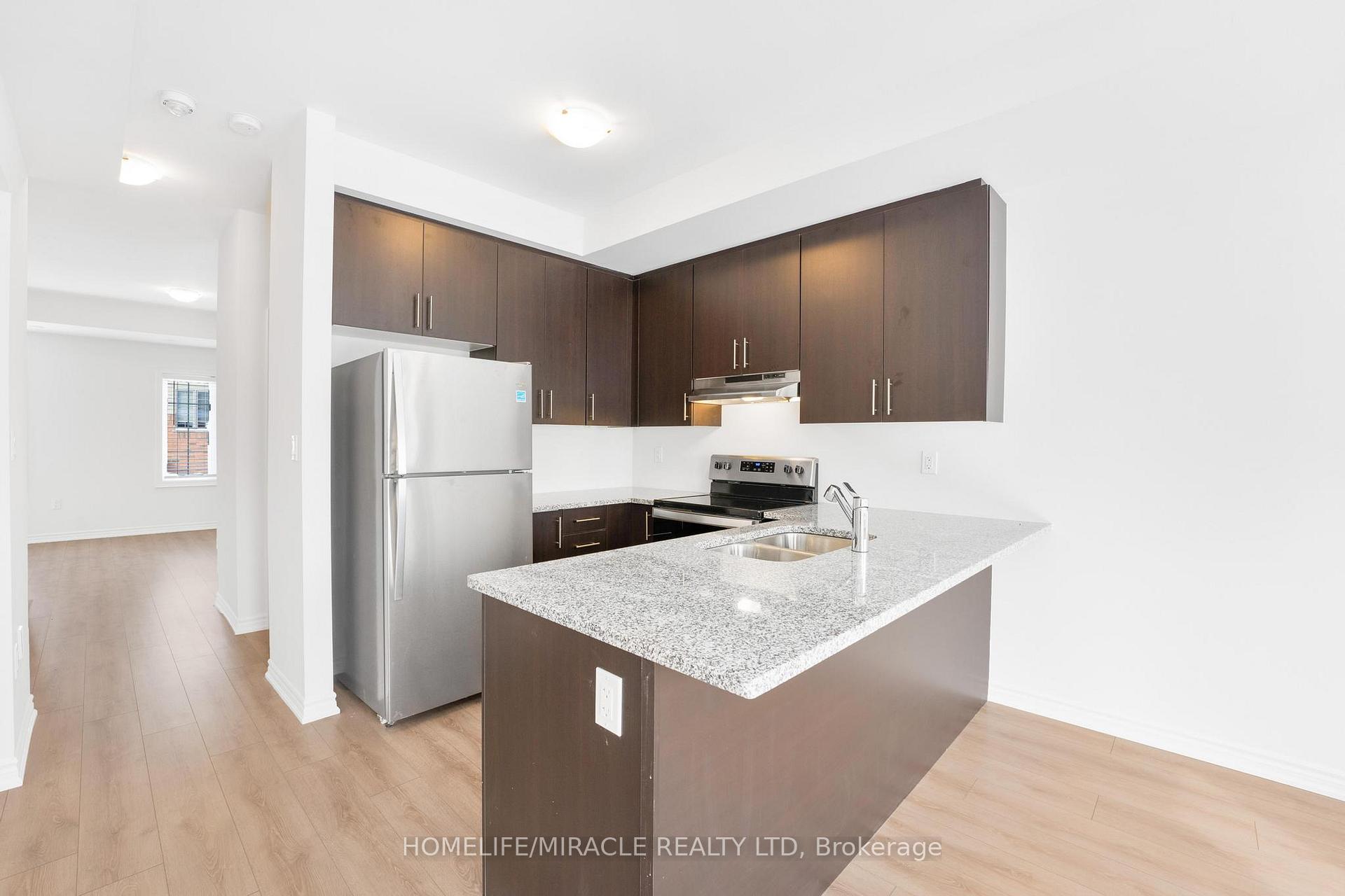 Photo 14 of 2670 Magdalen Path, Oshawa, Windfields — HOMEH