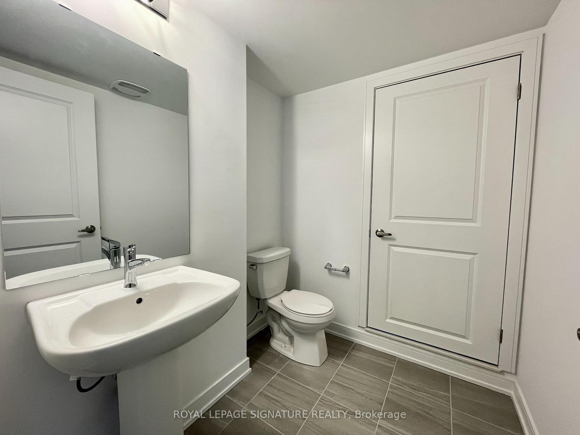 Photo 12 of Unit 3, 129 Appletree Lane, Barrie, Innis-Shore — HOMEH