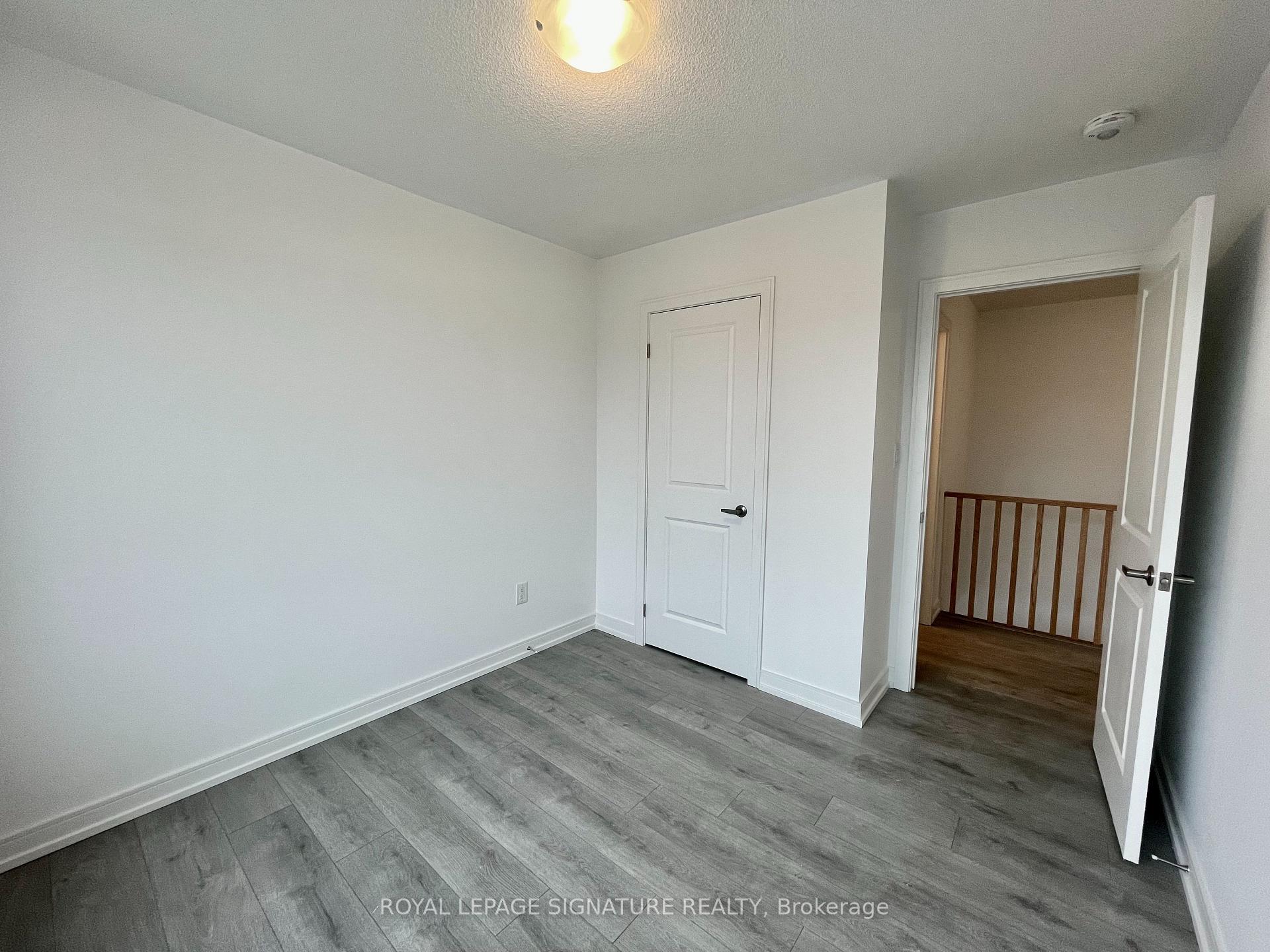 Photo 17 of Unit 3, 129 Appletree Lane, Barrie, Innis-Shore — HOMEH