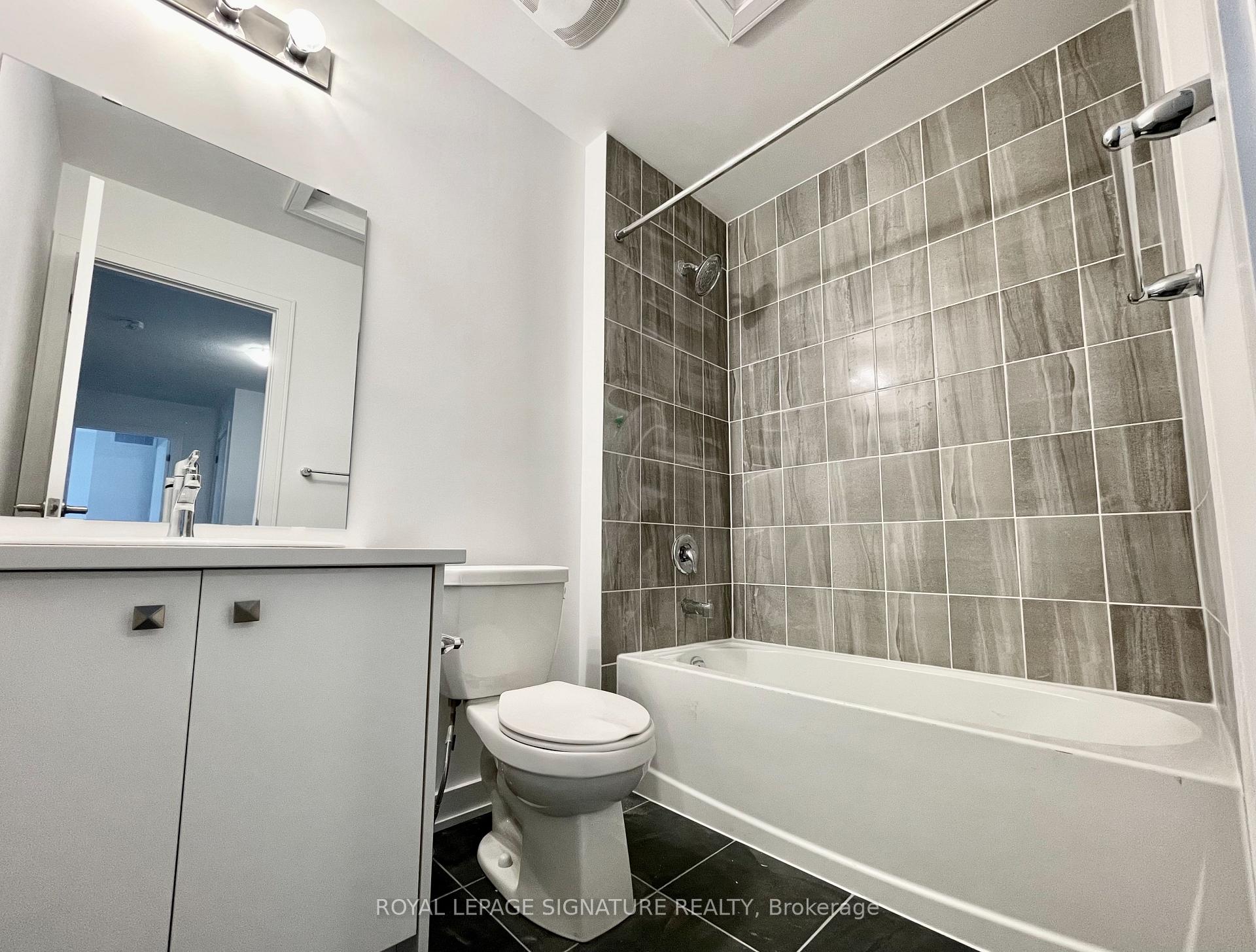 Photo 24 of Unit 3, 129 Appletree Lane, Barrie, Innis-Shore — HOMEH