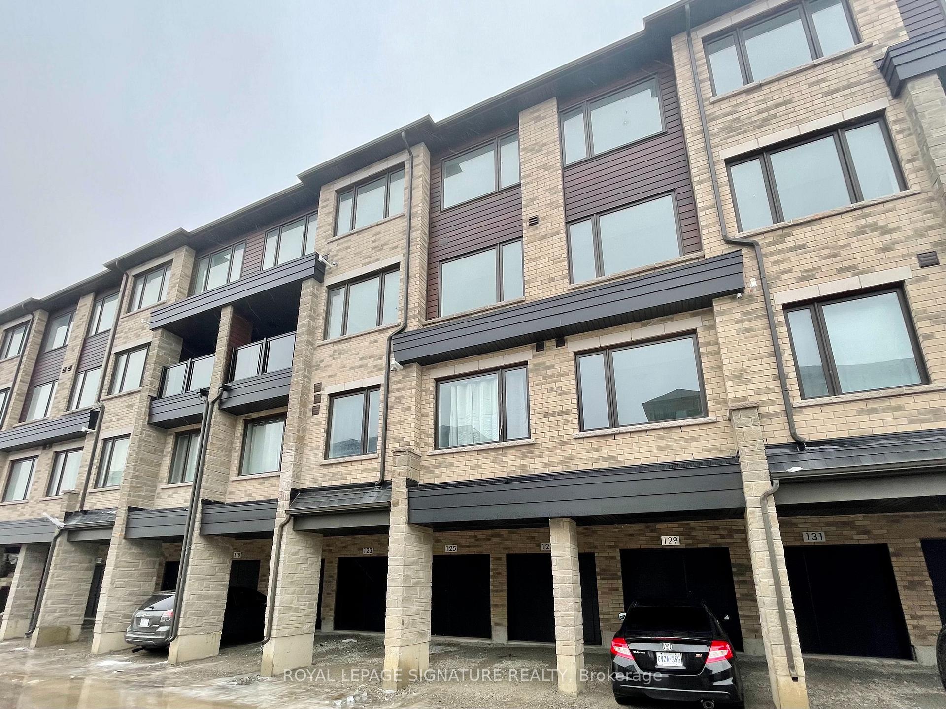 Photo 26 of Unit 3, 129 Appletree Lane, Barrie, Innis-Shore — HOMEH