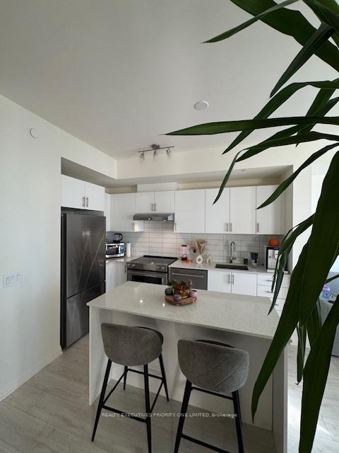 Photo 1 of Unit 1416, 9000 Jane Street, Vaughan, Vellore Village — HOMEH