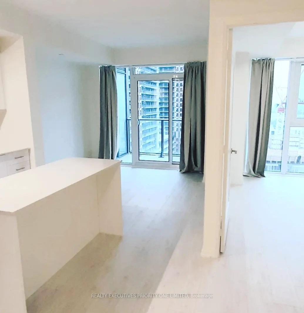 Photo 8 of Unit 1416, 9000 Jane Street, Vaughan, Vellore Village — HOMEH