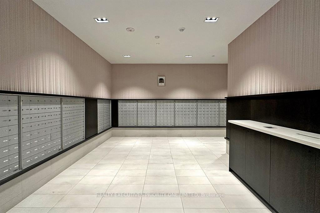 Photo 20 of Unit 1416, 9000 Jane Street, Vaughan, Vellore Village — HOMEH