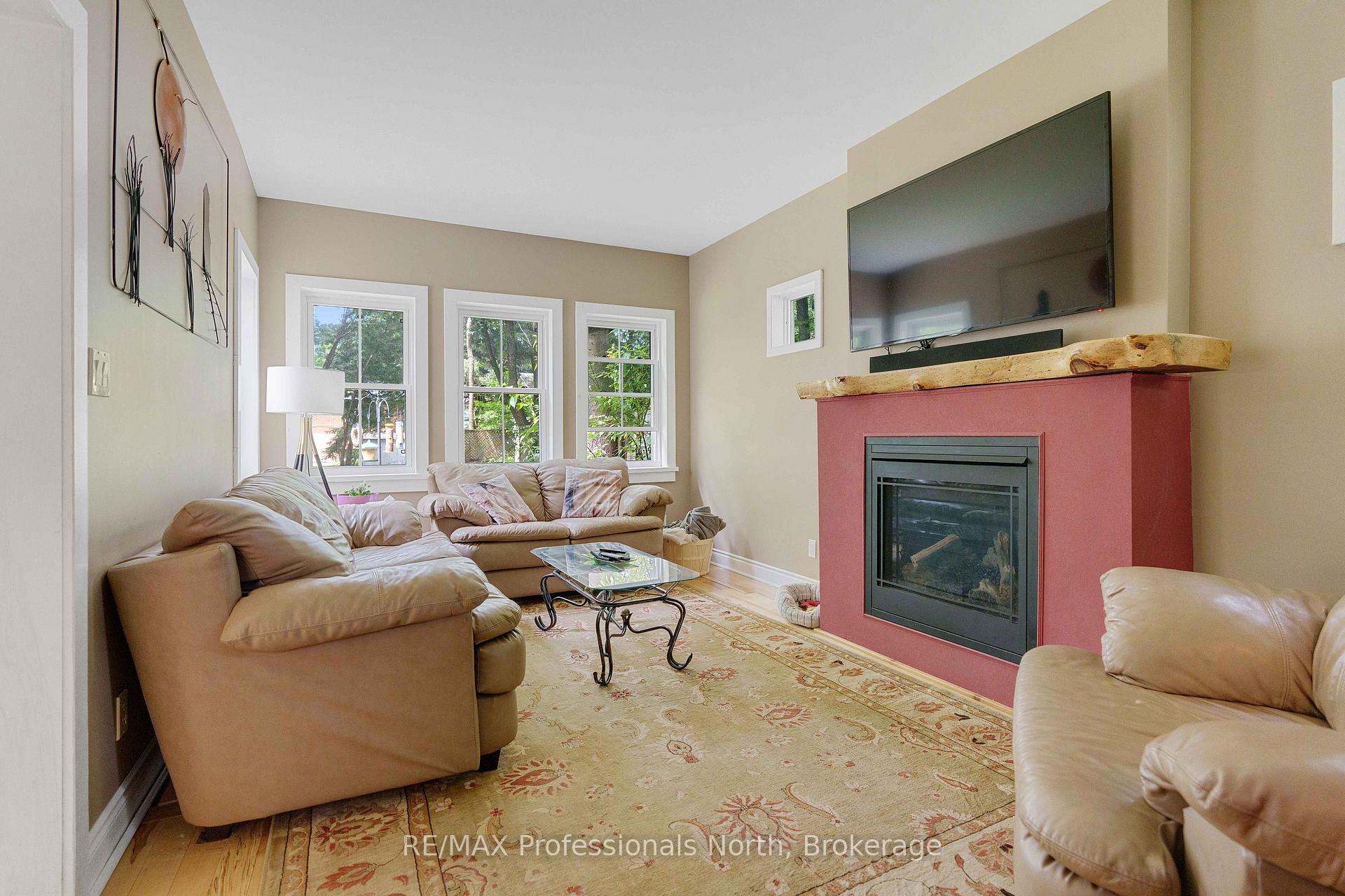 Photo 27 of 550 Wagner Street, Gravenhurst, Muskoka (S) — HOMEH