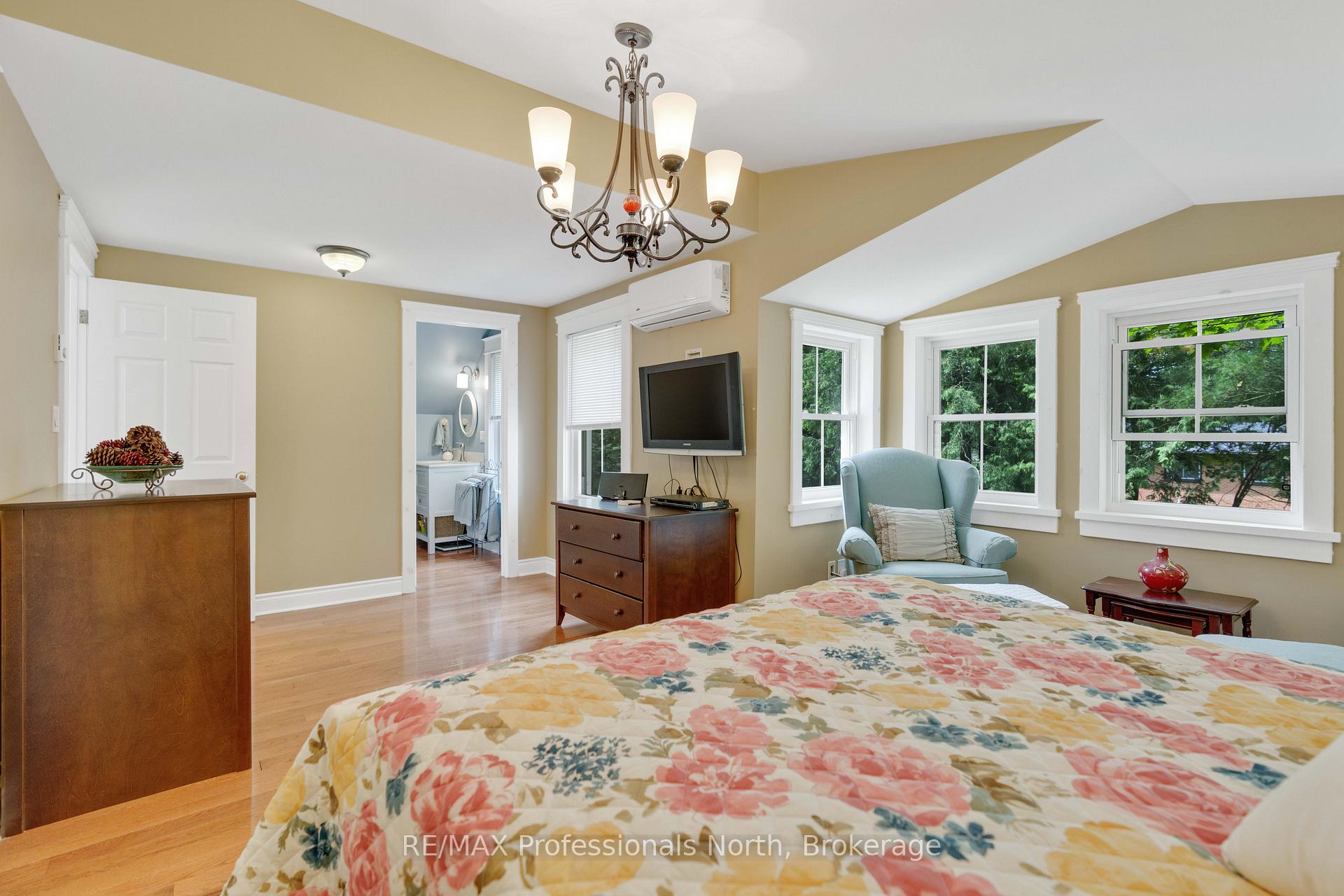 Photo 37 of 550 Wagner Street, Gravenhurst, Muskoka (S) — HOMEH