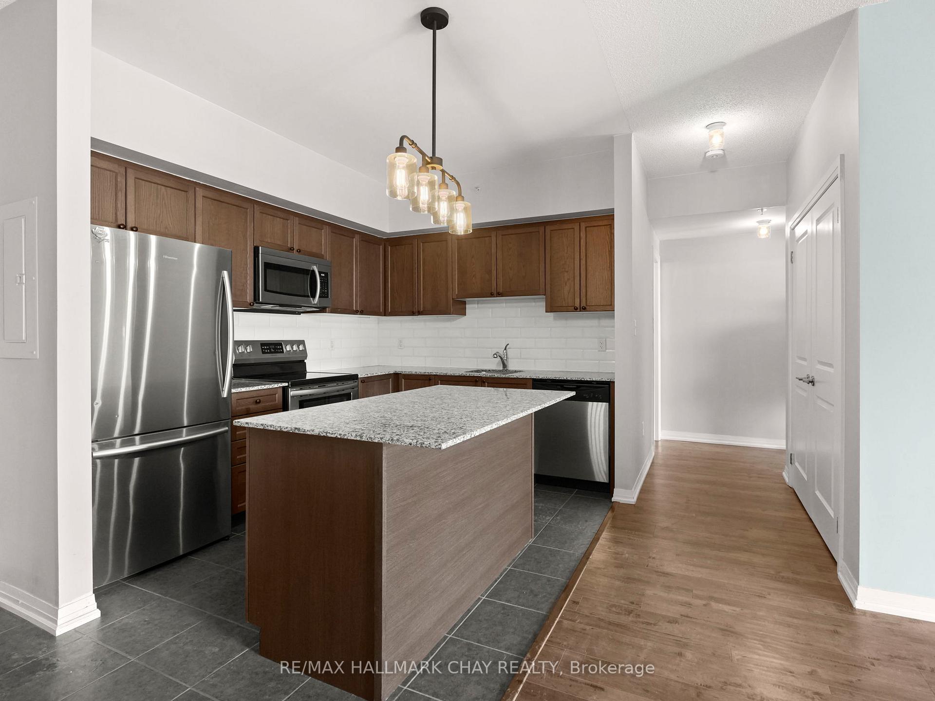 Photo 13 of Unit #405, 306 Essa Road, Barrie, Ardagh — HOMEH