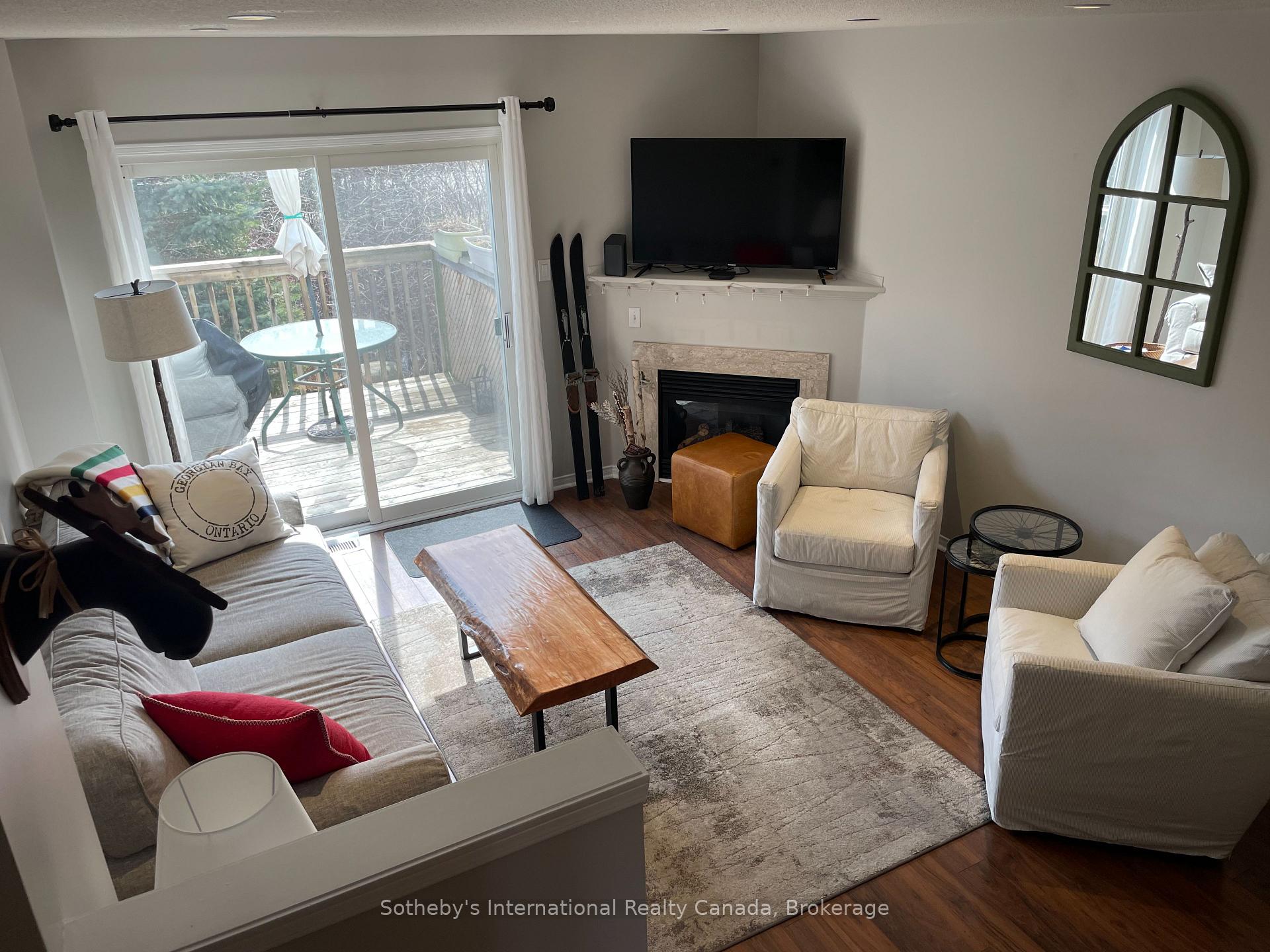 Photo 13 of 3 Royalton Lane, Collingwood — HOMEH