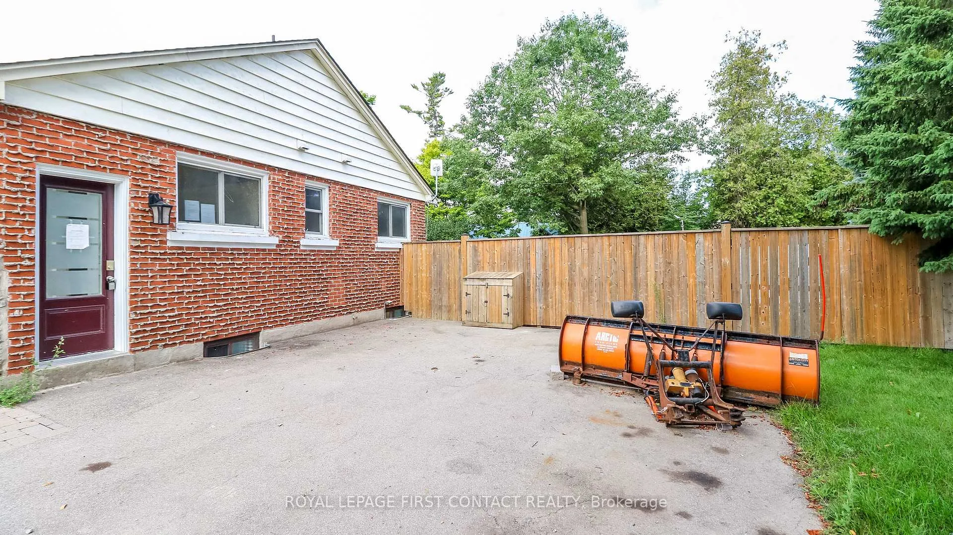 Photo 3 of 18 Carberry Street, Erin, Hillsburgh — HOMEH