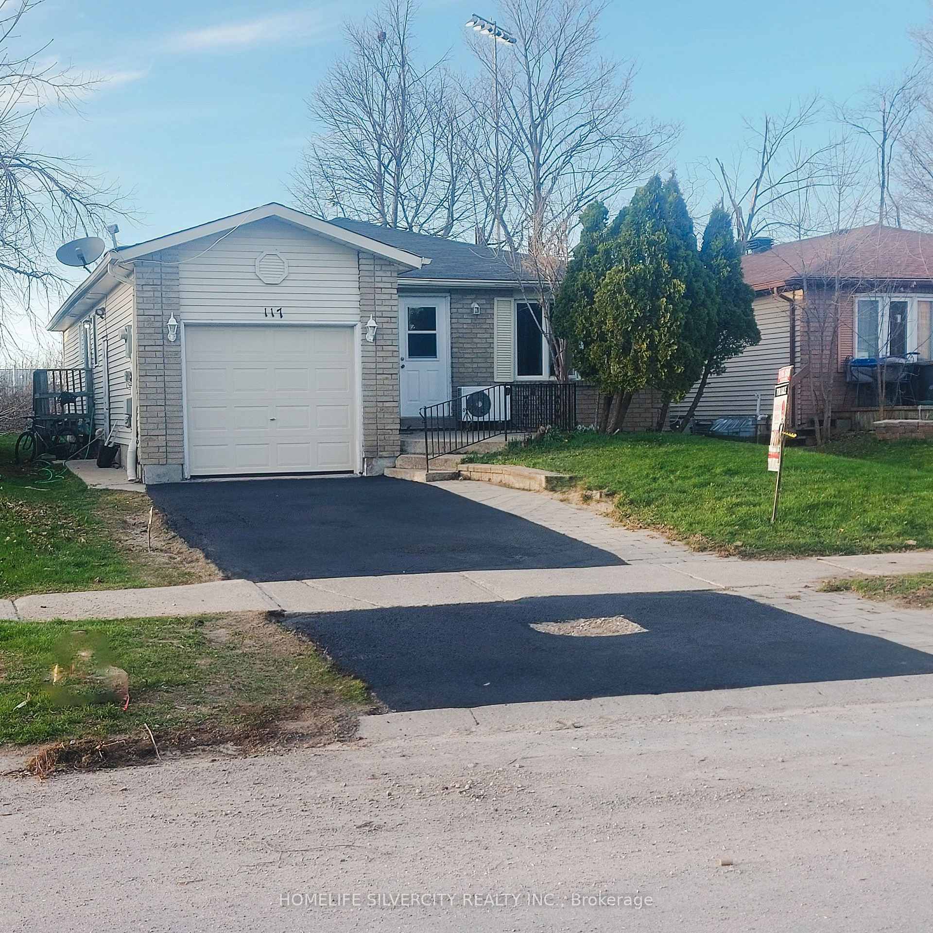 Photo 1 of 117 Hickling Trail, Barrie, Grove East — HOMEH