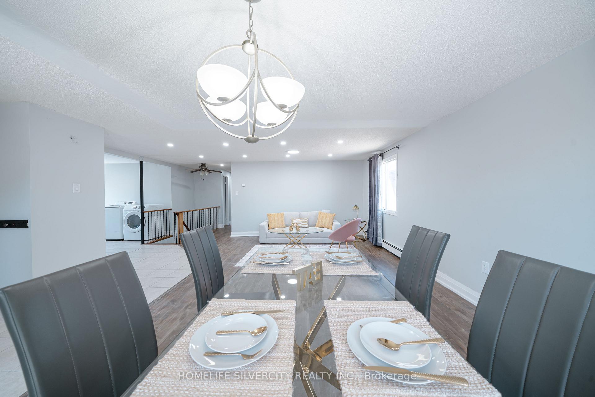 Photo 10 of 117 Hickling Trail, Barrie, Grove East — HOMEH