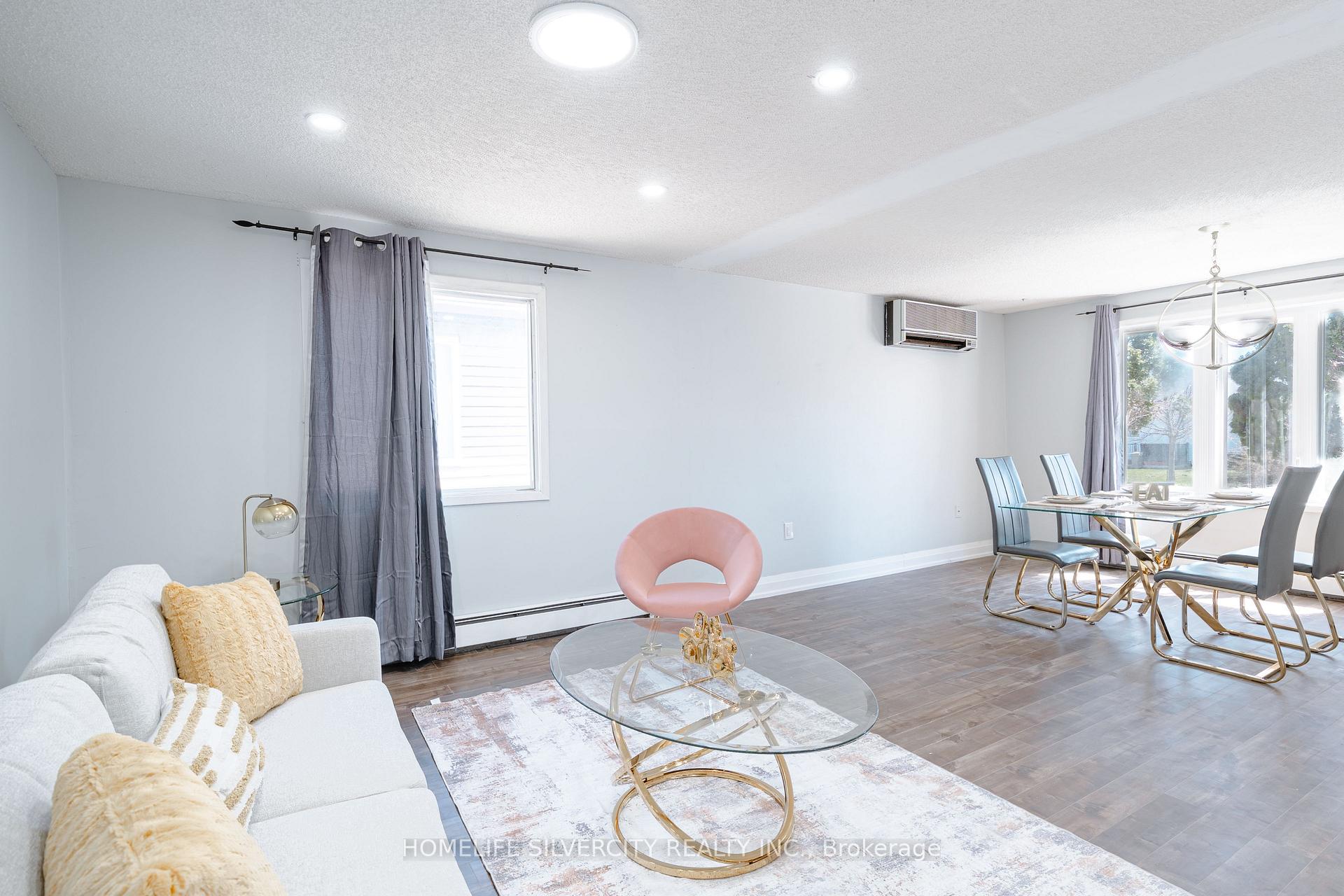Photo 12 of 117 Hickling Trail, Barrie, Grove East — HOMEH