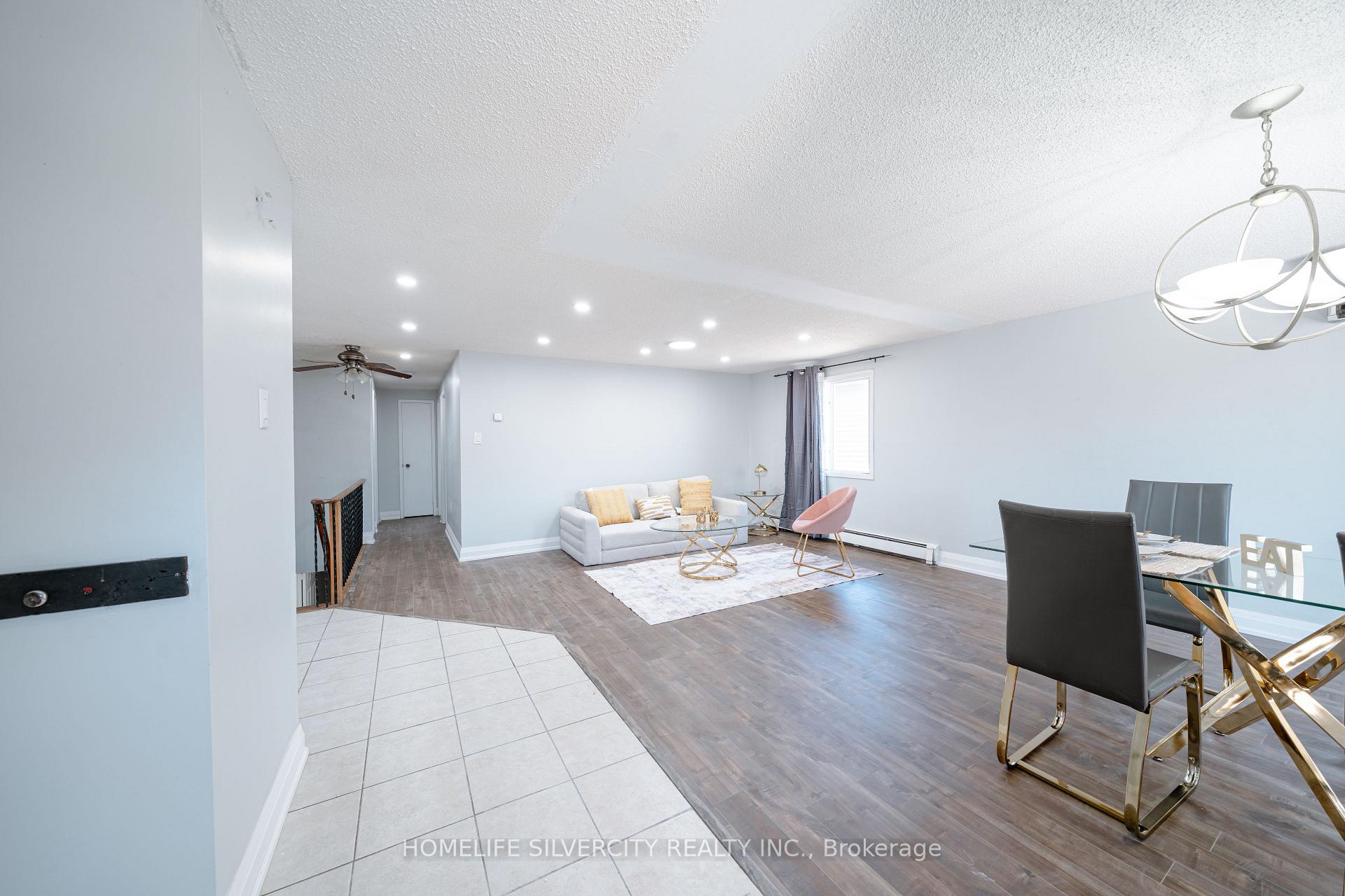 Photo 15 of 117 Hickling Trail, Barrie, Grove East — HOMEH
