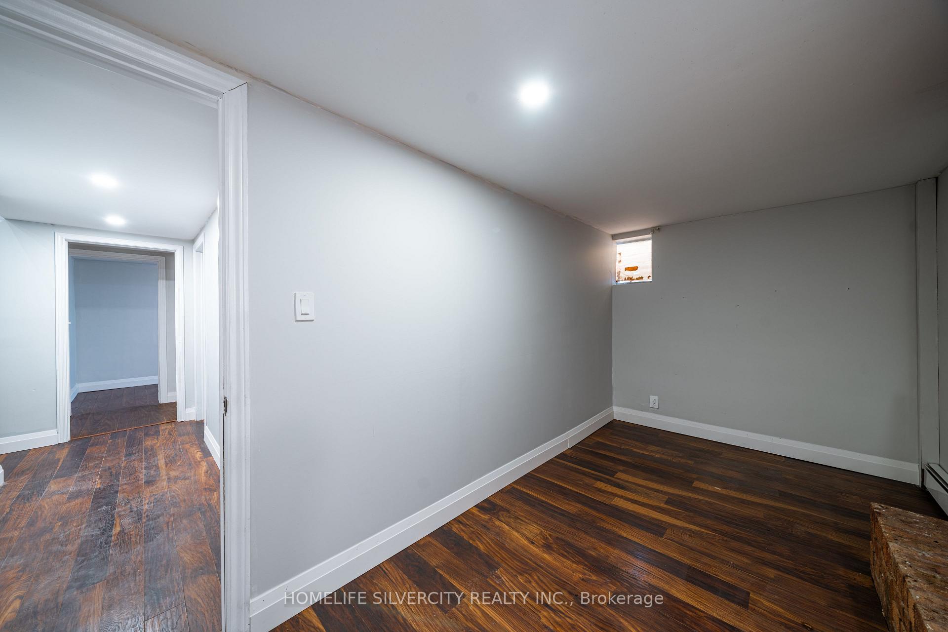 Photo 29 of 117 Hickling Trail, Barrie, Grove East — HOMEH