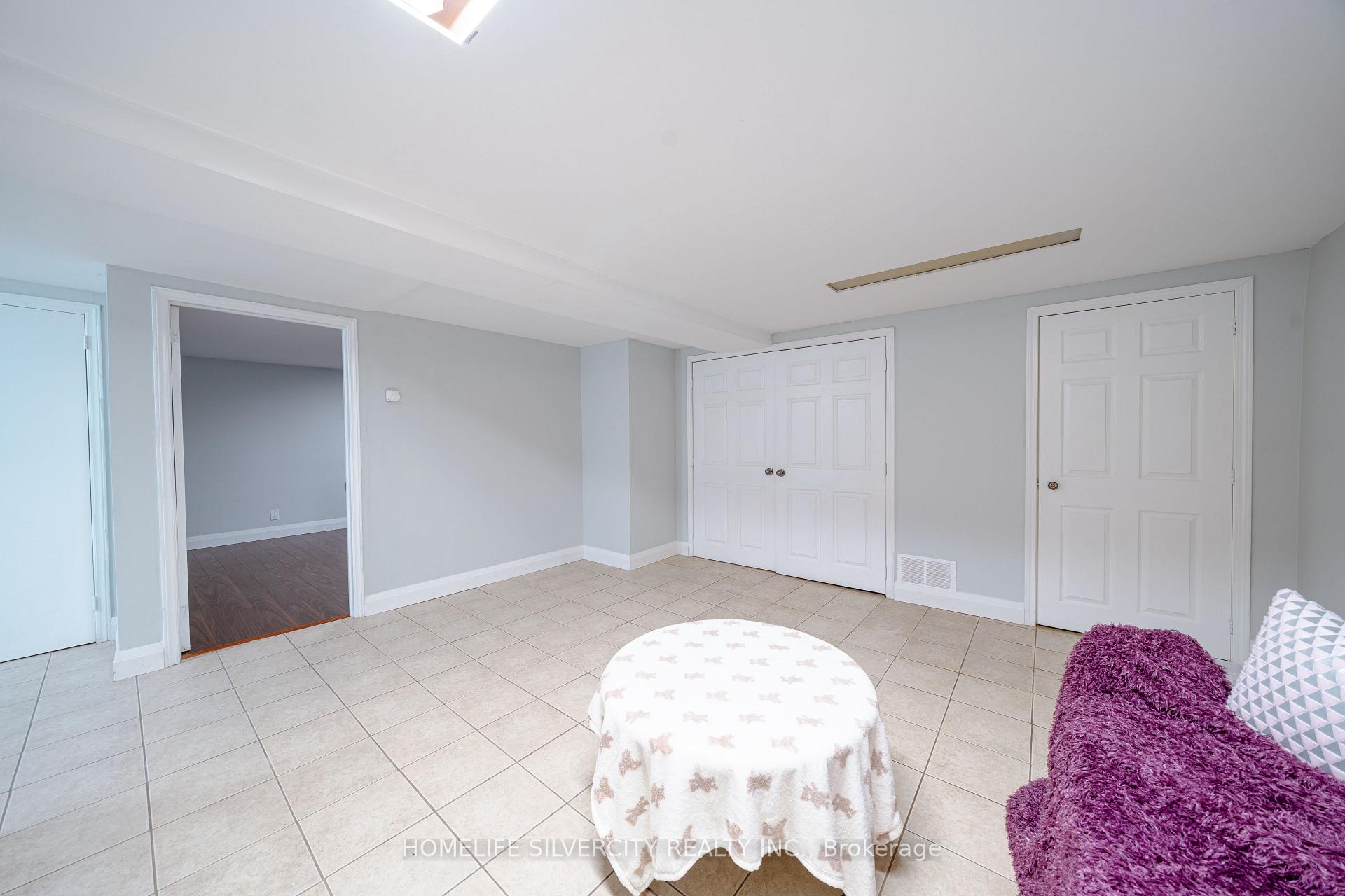 Photo 38 of 117 Hickling Trail, Barrie, Grove East — HOMEH