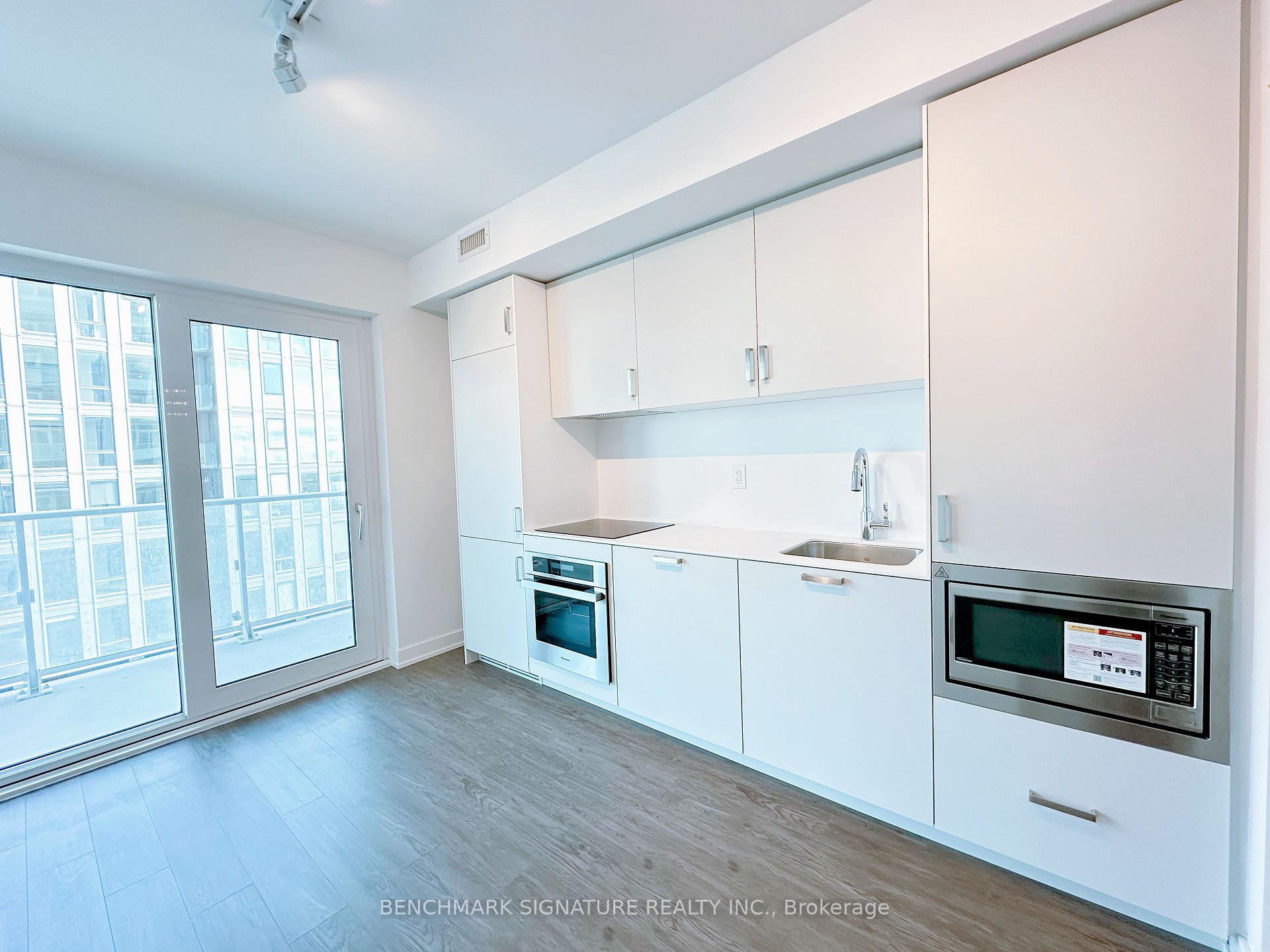 Front of Unit 2801, 88 Queen Street E