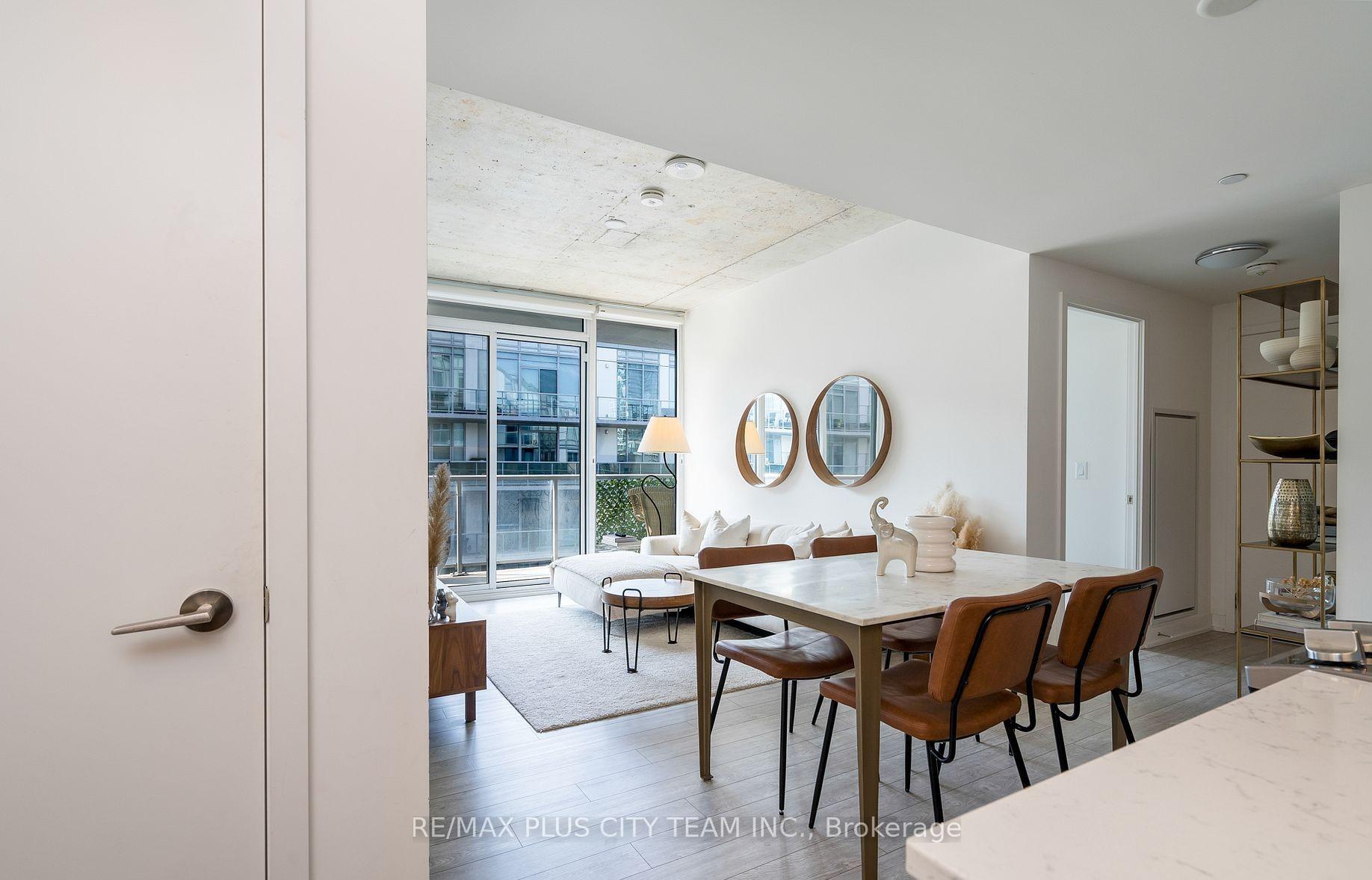 Photo 3 of Unit 915, 30 Baseball Place, Toronto, South Riverdale — HOMEH