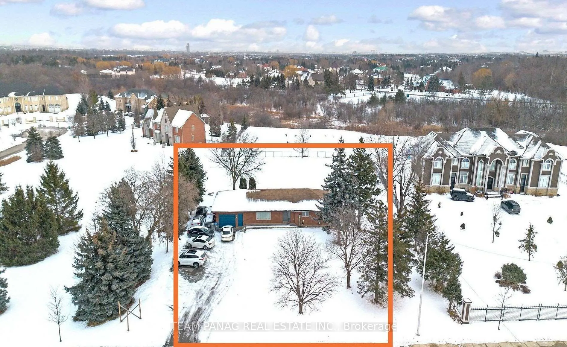 Photo 2 of 3821 Countryside Drive, Brampton, Toronto Gore Rural Estate — HOMEH