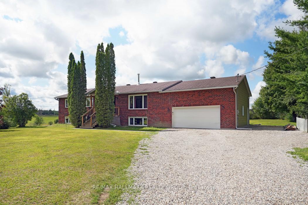 Photo 3 of 3983 Woodkilton Road, Ottawa, Dunrobin — HOMEH