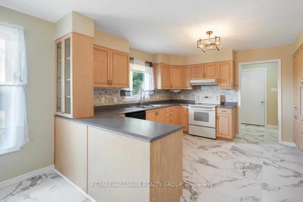 Photo 12 of 3983 Woodkilton Road, Ottawa, Dunrobin — HOMEH