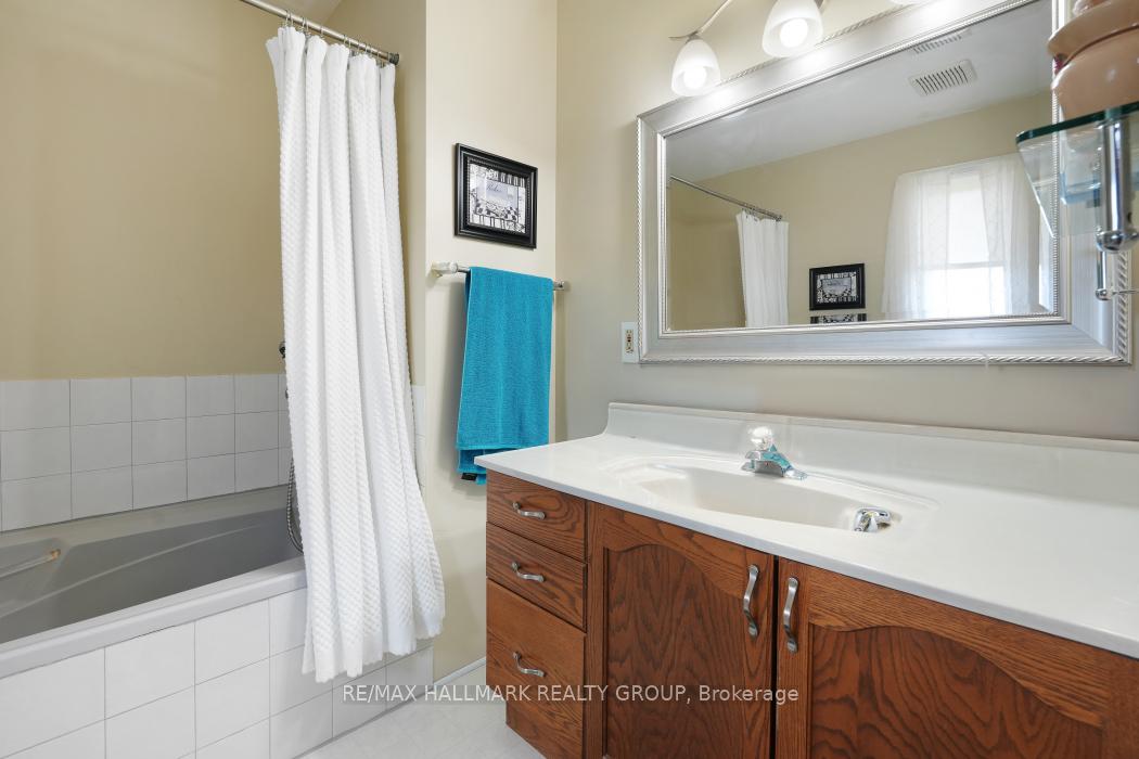 Photo 18 of 3983 Woodkilton Road, Ottawa, Dunrobin — HOMEH