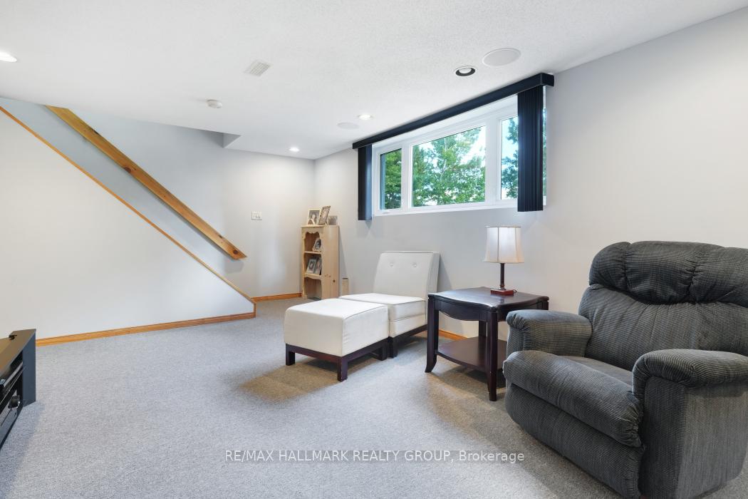 Photo 23 of 3983 Woodkilton Road, Ottawa, Dunrobin — HOMEH