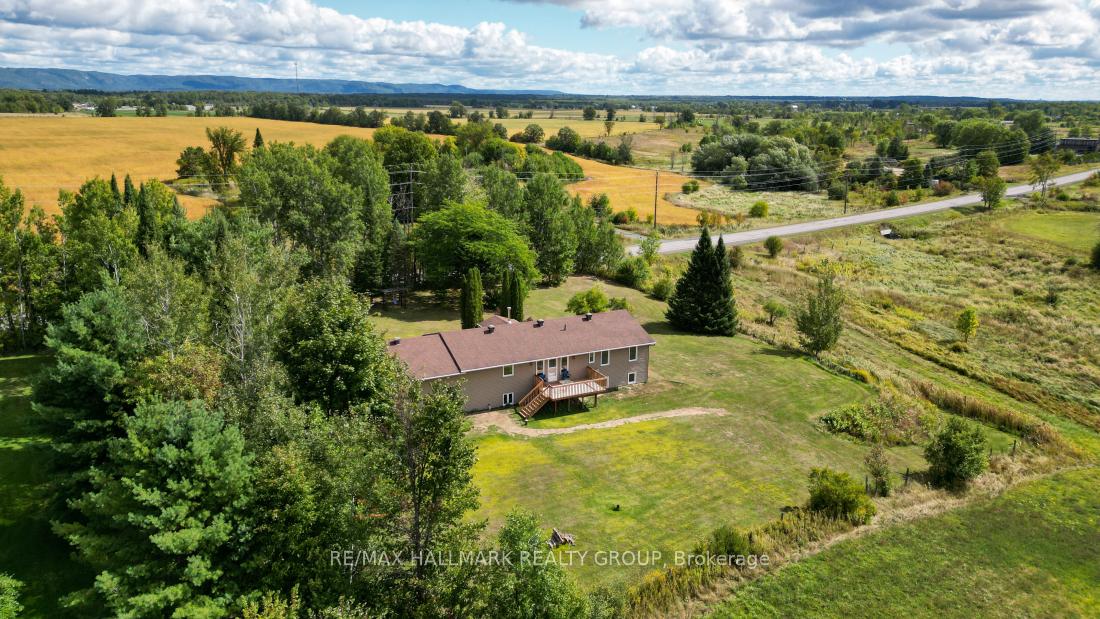 Photo 36 of 3983 Woodkilton Road, Ottawa, Dunrobin — HOMEH