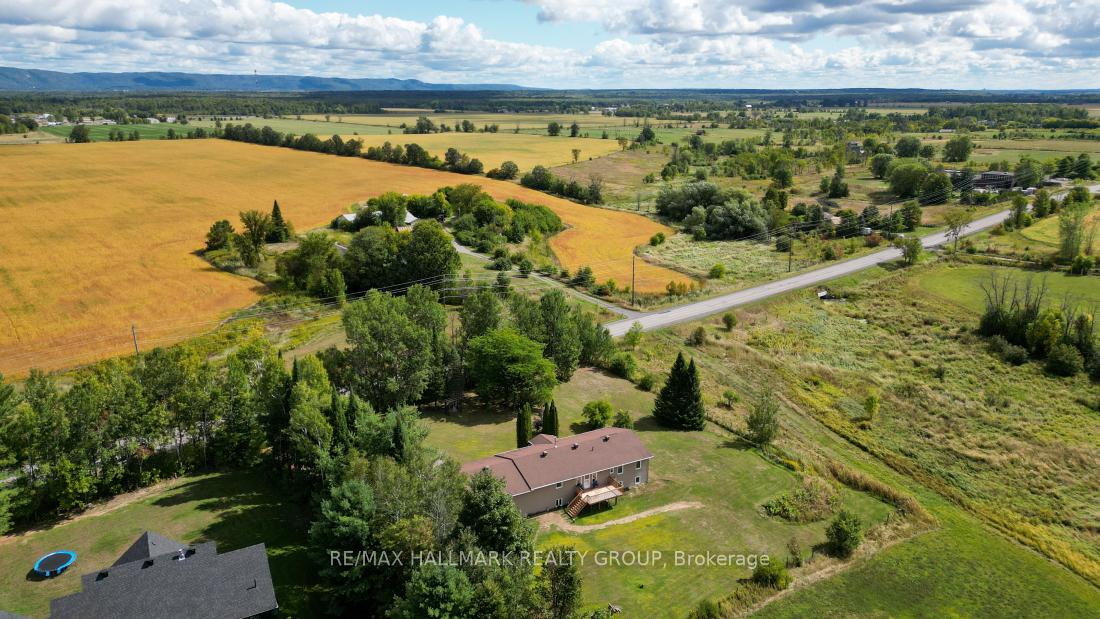Photo 37 of 3983 Woodkilton Road, Ottawa, Dunrobin — HOMEH
