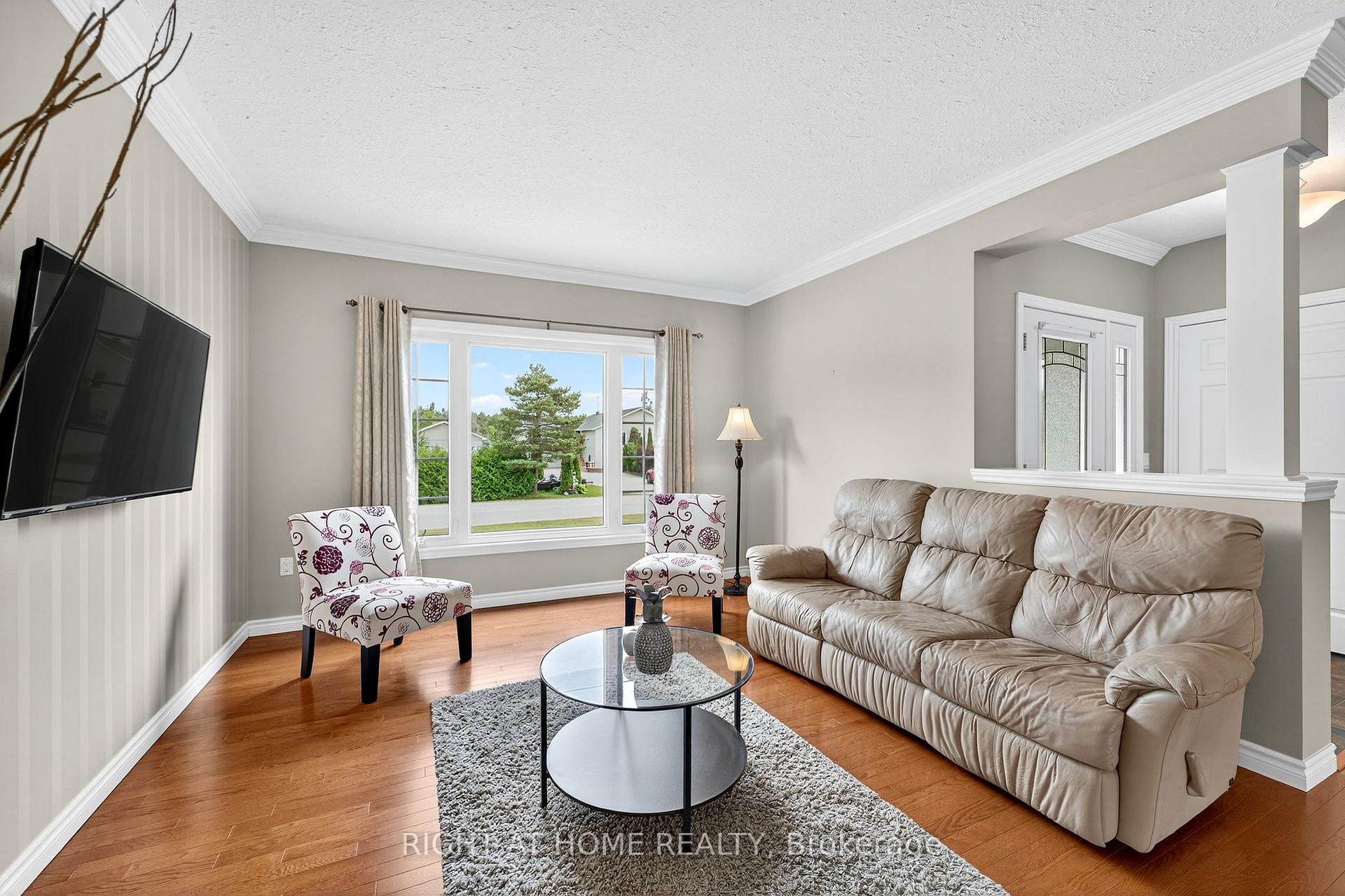 Photo 11 of 164 Switzer Street, Clearview, New Lowell — HOMEH