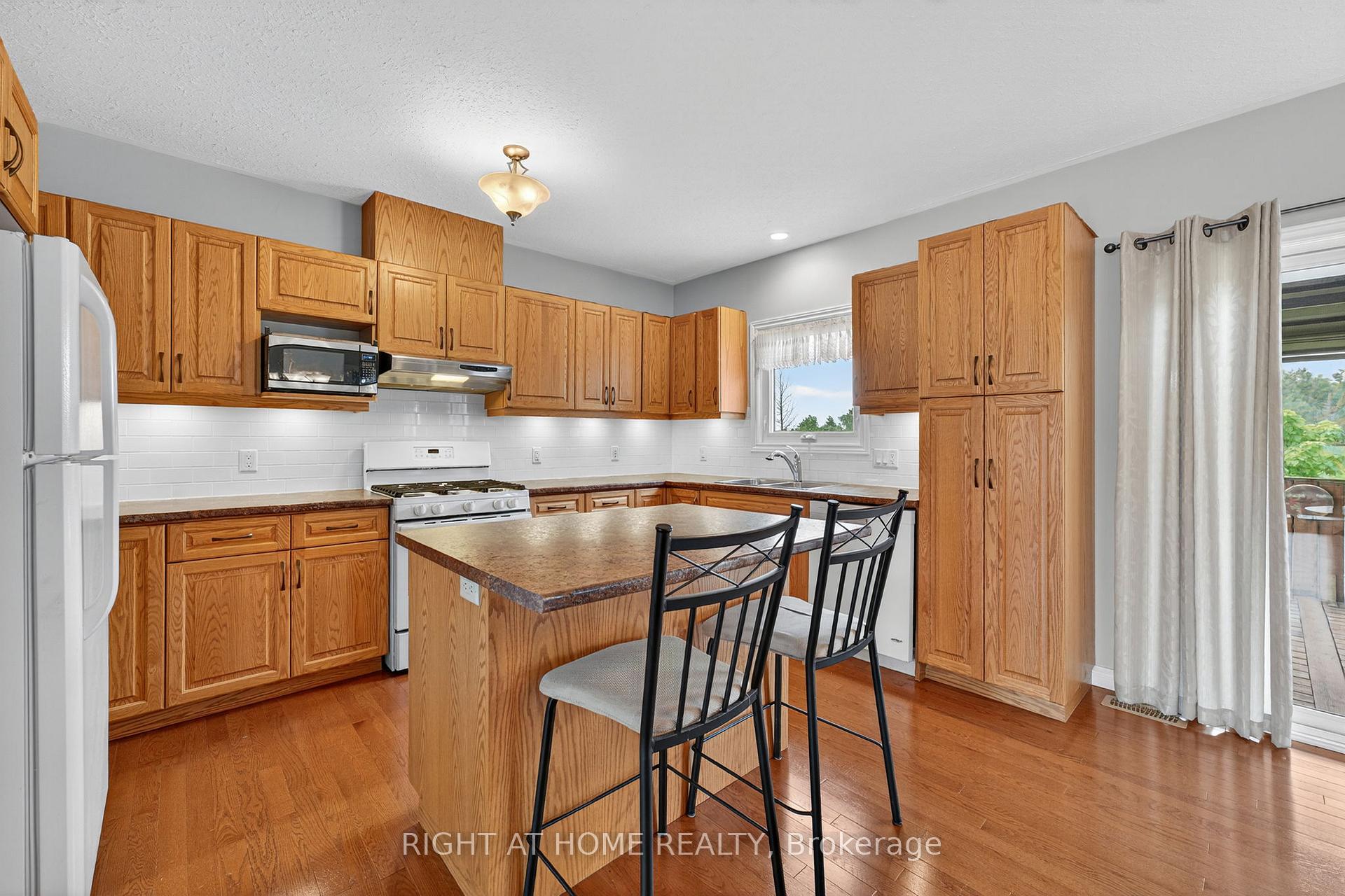 Photo 18 of 164 Switzer Street, Clearview, New Lowell — HOMEH