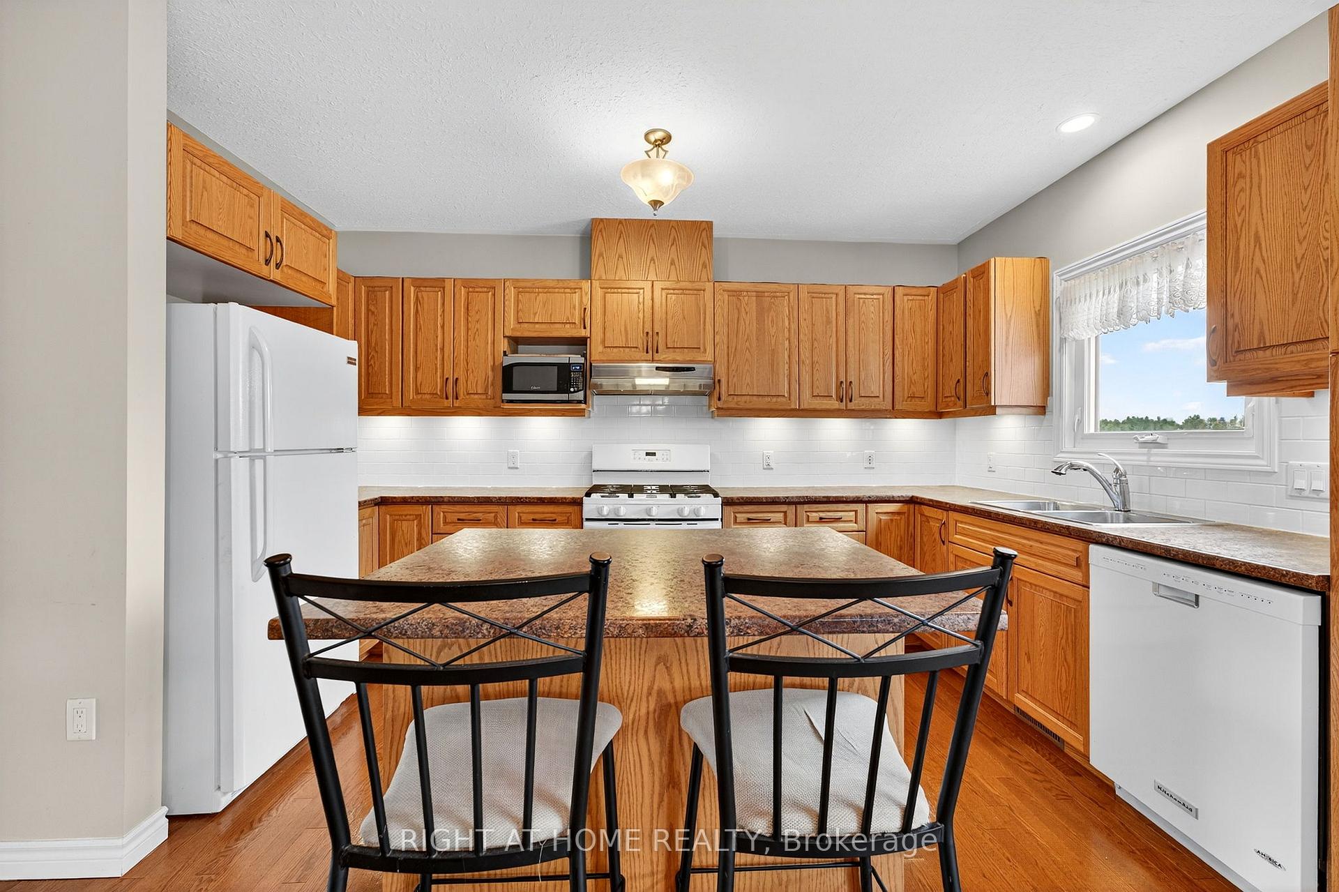 Photo 19 of 164 Switzer Street, Clearview, New Lowell — HOMEH