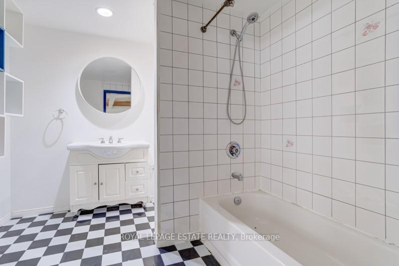 Photo 14 of Unit 3, 535 Queen Street E, Toronto, Moss Park — HOMEH